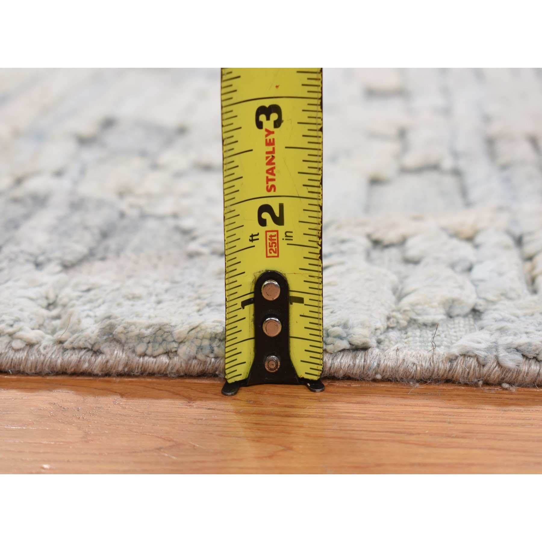 2'x2'1" Chetwode Green, Pastel Collection, Luxurious Plush, Pure Silk with Textured Wool, Hand Knotted, Sample Oriental Rug HR78023 - Image 4