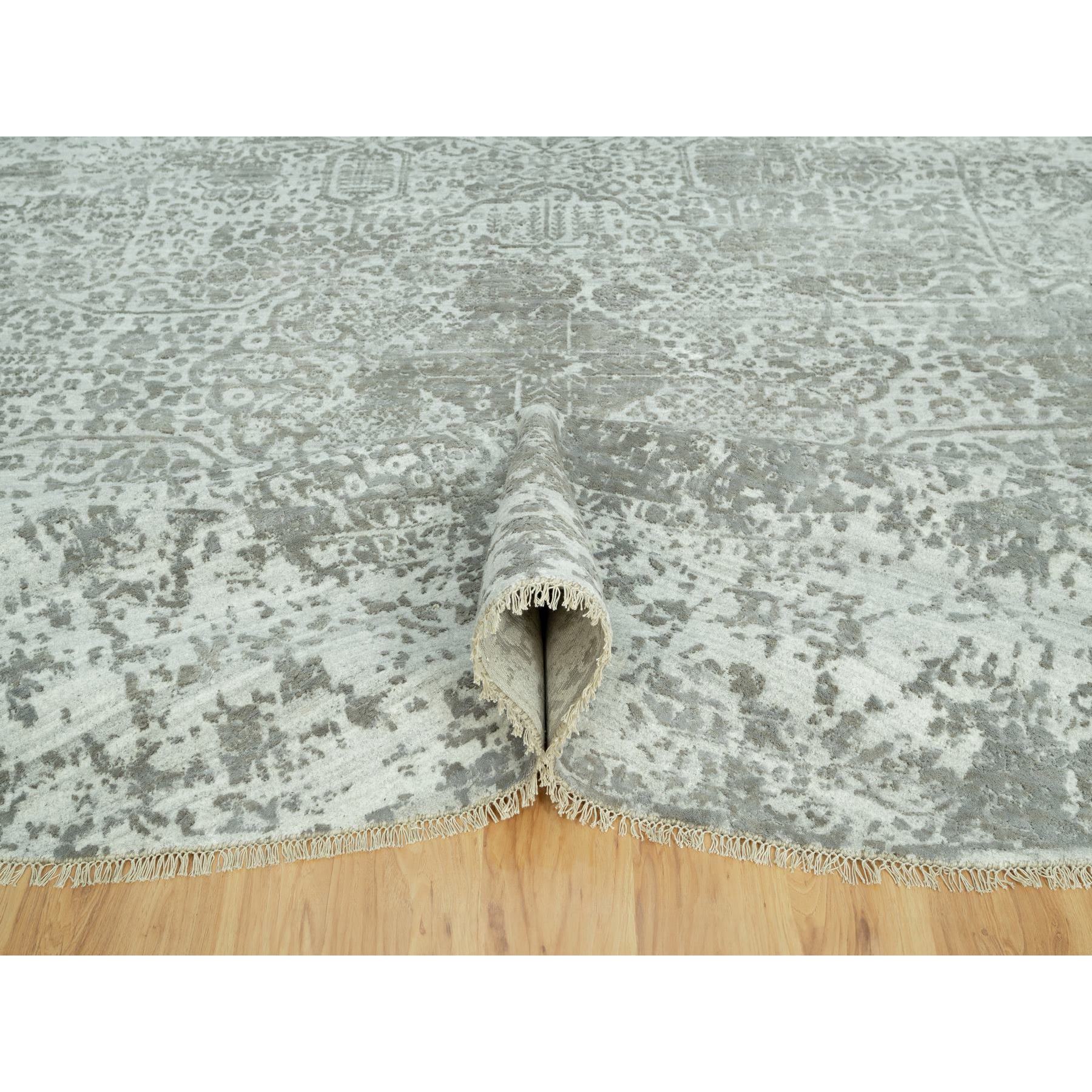 13'10"x13'10" Pale Smoke Gray, Persian Design, Soft to Touch, Denser Weave, Hand Knotted, Wool and Silk, Round Oriental Rug HR90483 - Image 5