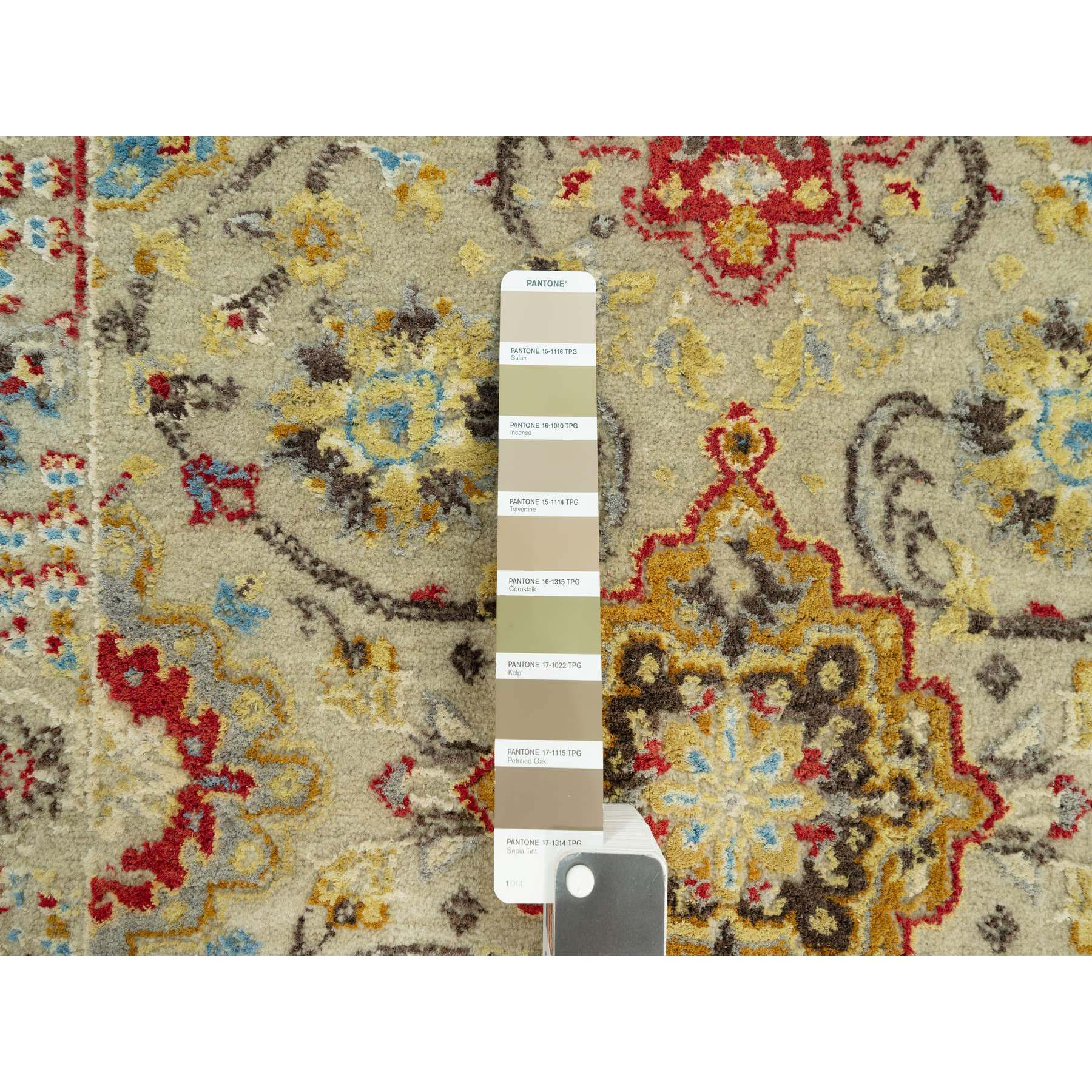 2'8"x6' Dandelion Beige, Hand Knotted, Soft to Touch, The Sunset Rosettes, Vibrant Colors, Wool and Pure Silk, Runner Oriental Rug HR90524 - Image 4