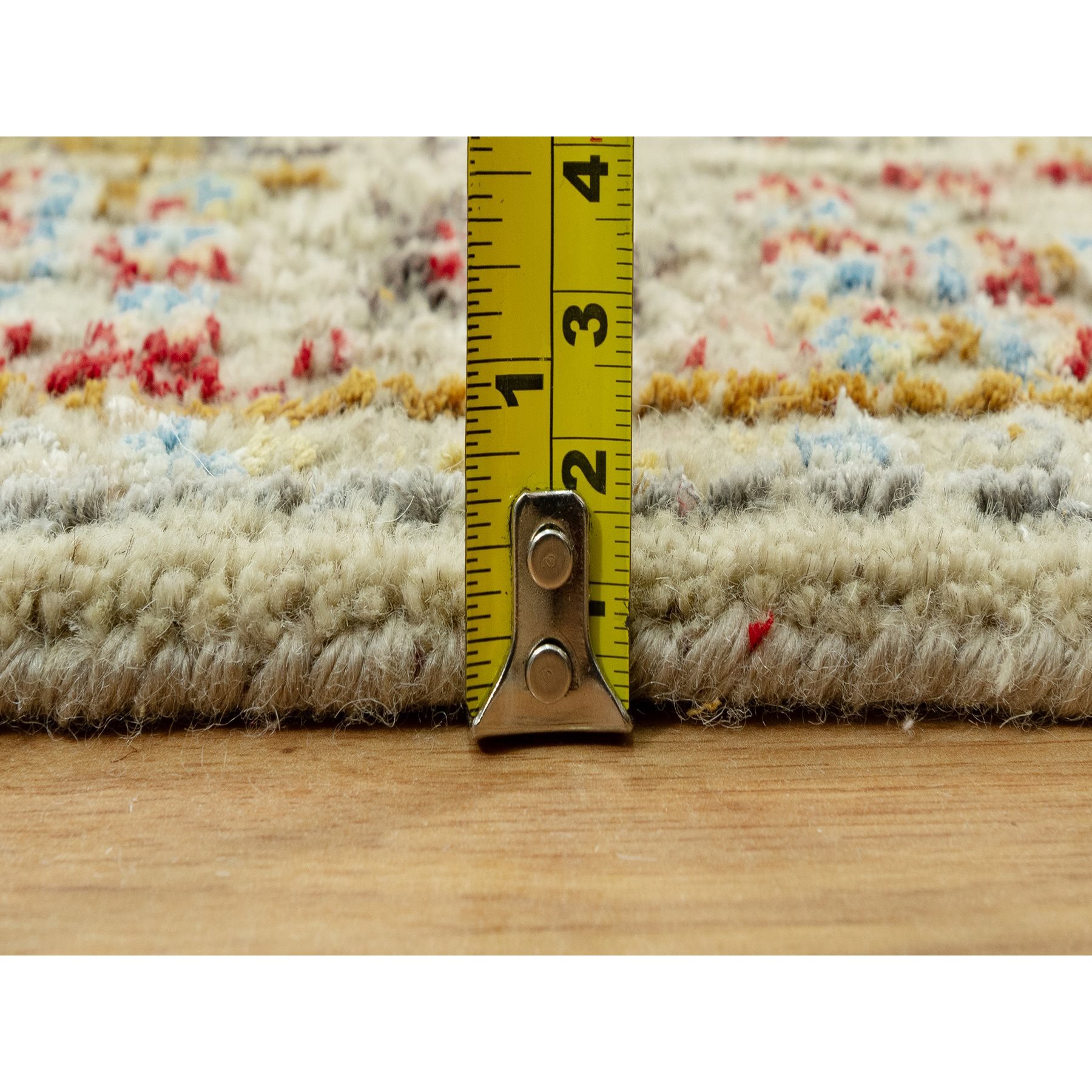 2'9"x16' Breezy Beige, Hand Knotted Soft Shiny Wool, The Sunset Rosettes, Vibrant Colors, Wool and Pure Silk, Runner Oriental Rug HR90528 - Image 7