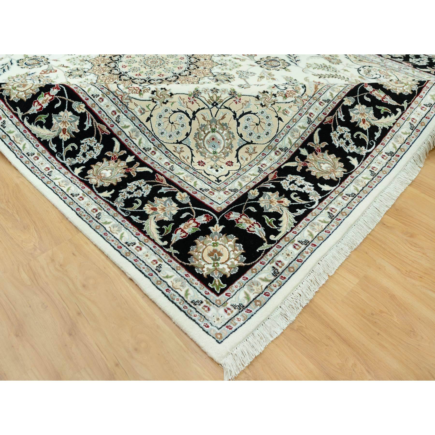 9'x12'2" Snowbound White and Naval Blue, Hand Knotted Densely Woven Nain 250 KPSI Center Medallion Flower Design, 100% Wool, Oriental Rug HR90585 - Image 7