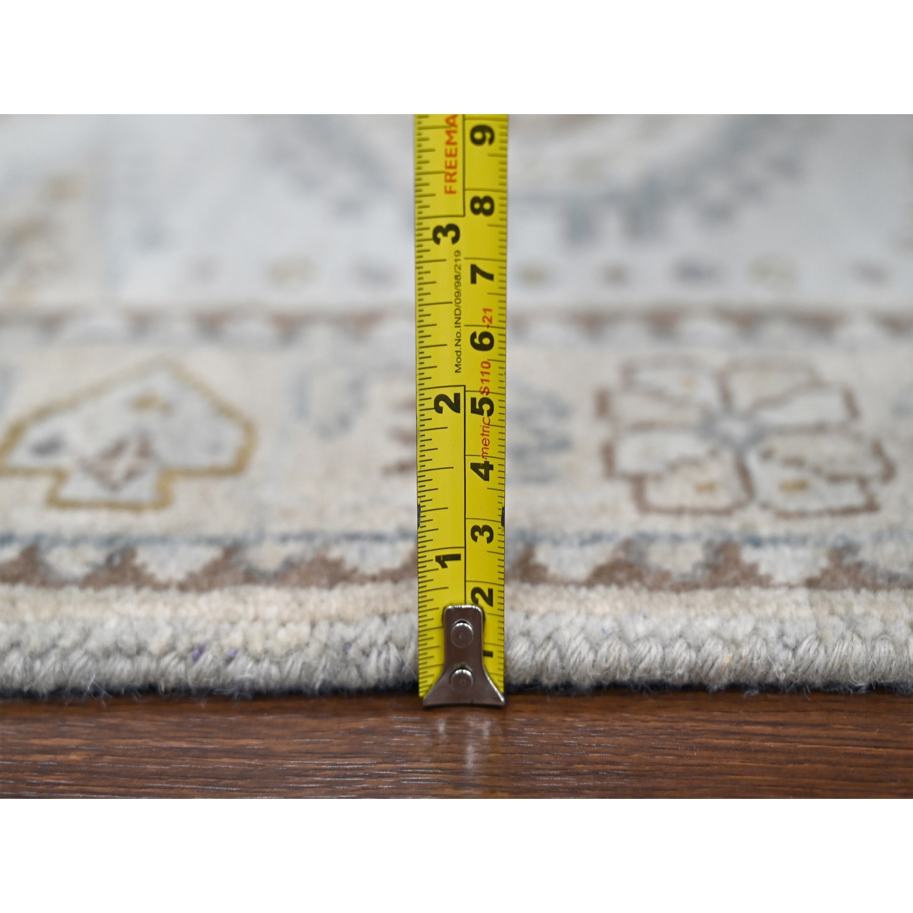 2'9"x6' Krypton Gray, Hand Knotted, Soft and Velvety Wool, Persian Village Inspired Geometric Medallions Design, Densely Woven, Runner Oriental Rug HR84925 - Image 7