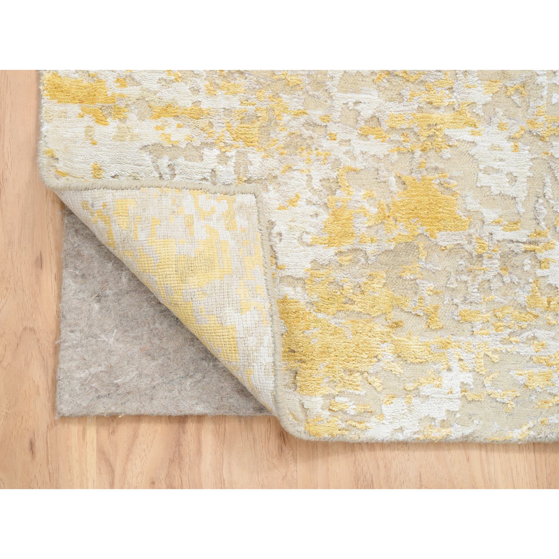 2'x2'9" Gold-Cream Hand Knotted Abstract Design, Hi-Low Pile, Wool and Silk Mat Oriental Rug HR64344 - Image 3