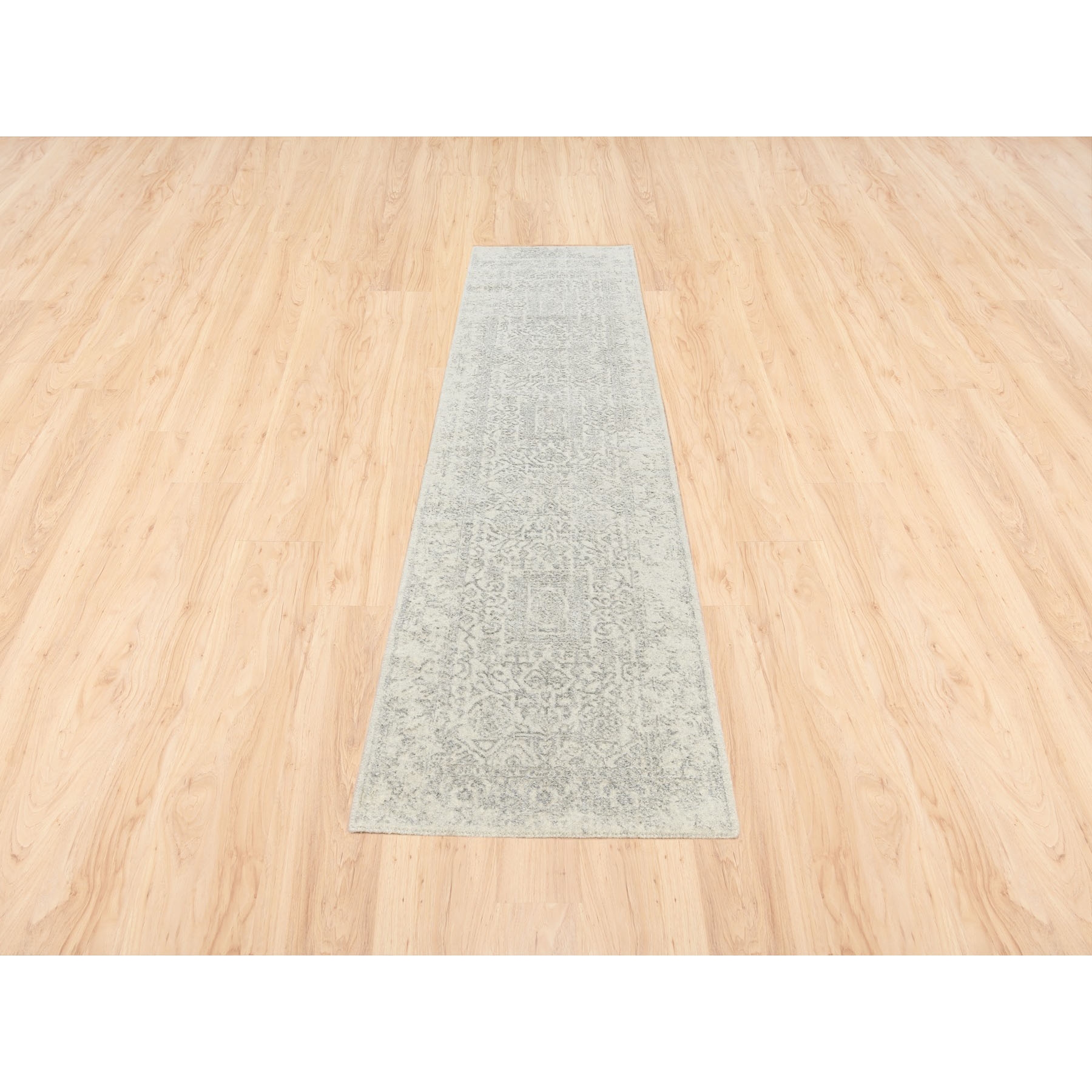 2'6"x10'1" Beige Hand Loomed with Transitional Design Fine Jacquard Wool and Plant Based Silk Oriental Runner Rug HR62856 - Image 2
