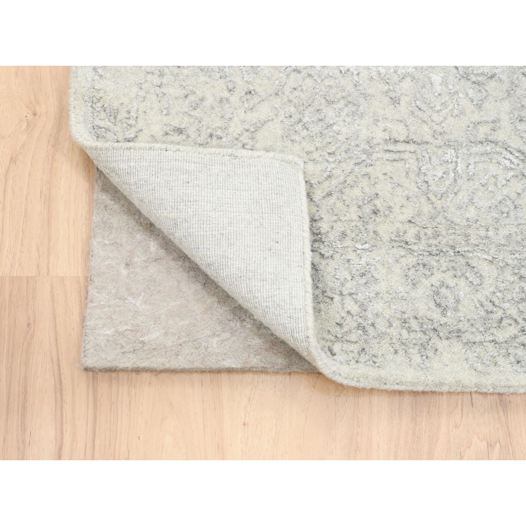 2'6"x10'1" Beige Hand Loomed with Transitional Design Fine Jacquard Wool and Plant Based Silk Oriental Runner Rug HR62856 - Image 3