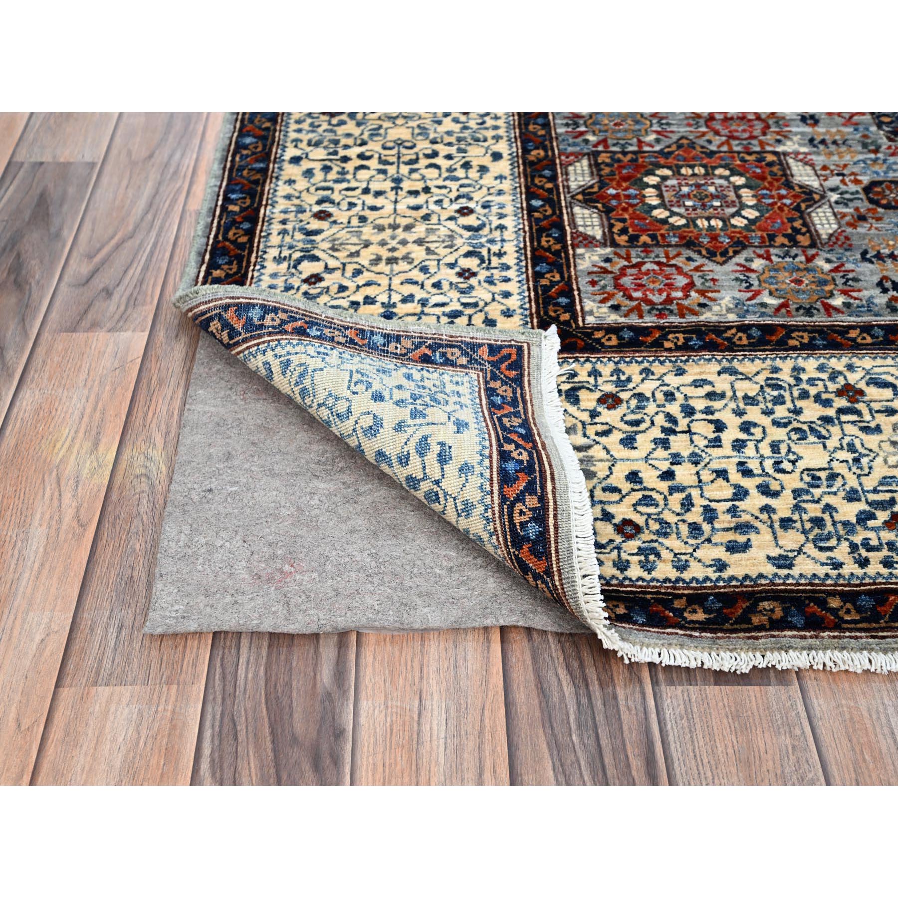6'1"x9'3" Alloy Gray and Alabaster White Border, Hand Knotted 14th Century Mamluk Dynasty With Geometric Motifs Design, 200 KPSI, Vegetable Dyes, 100% Wool, Oriental Rug HR86742 - Image 5