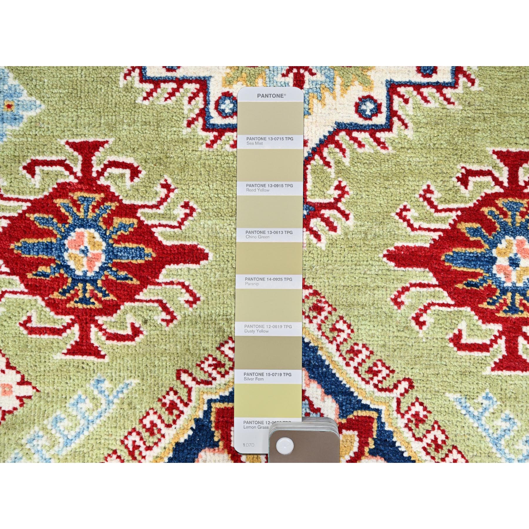 4'1"x5'10" Crayola Green, Denser Weave, Extra Soft Wool, Hand Knotted, Natural Dyes With Tribal Medallions Kazak Oriental Rug HR86878 - Image 4