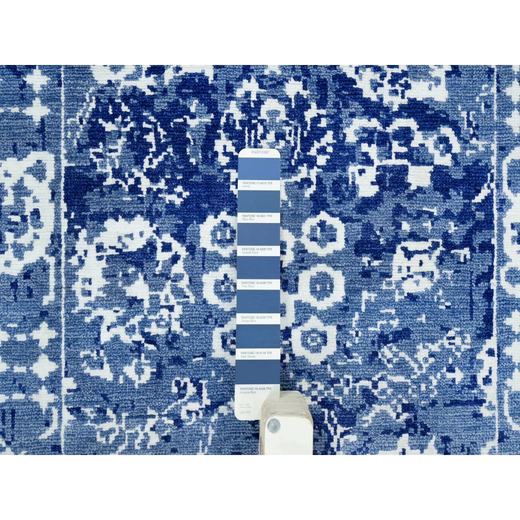 2'6"x8' Nova Blue, Borderless, Hand Knotted Tabriz, Tone on Tone Wool and Silk, All Over Leaf Design, Oriental, Runner Rug HR90666 - Image 4