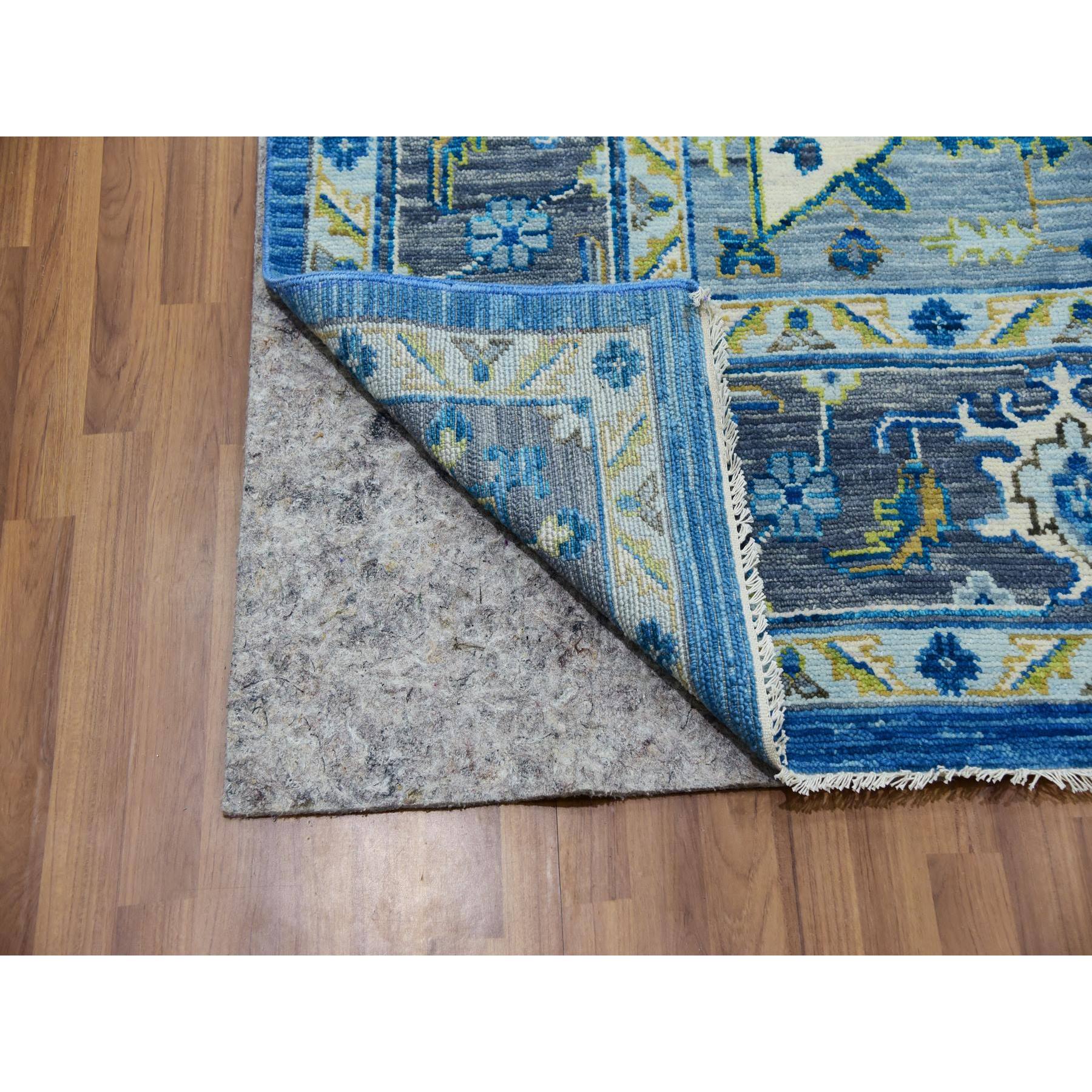 9'2"x12' Denim Blue, Soft to the Touch, Serapi Heriz, 100% Wool, Hand Knotted, Oriental Rug HR79928 - Image 4