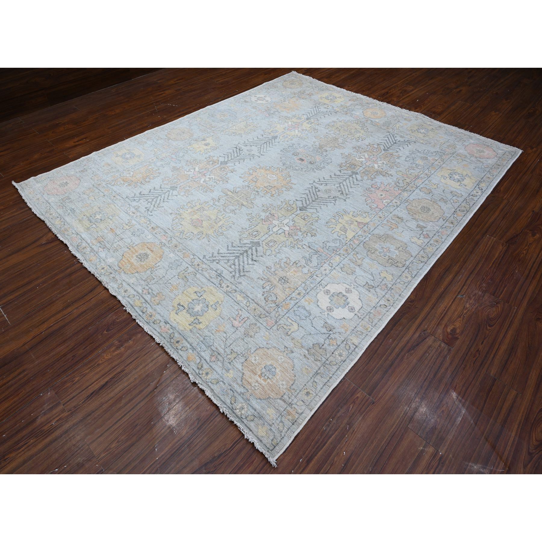 8'3"x10' Silver Chalice Gray, Hand Knotted, Wool Weft, Vegetable Dyes, Tribal Flower And Leaf Design, Angora Oushak Oriental Rug HR88649 - Image 4