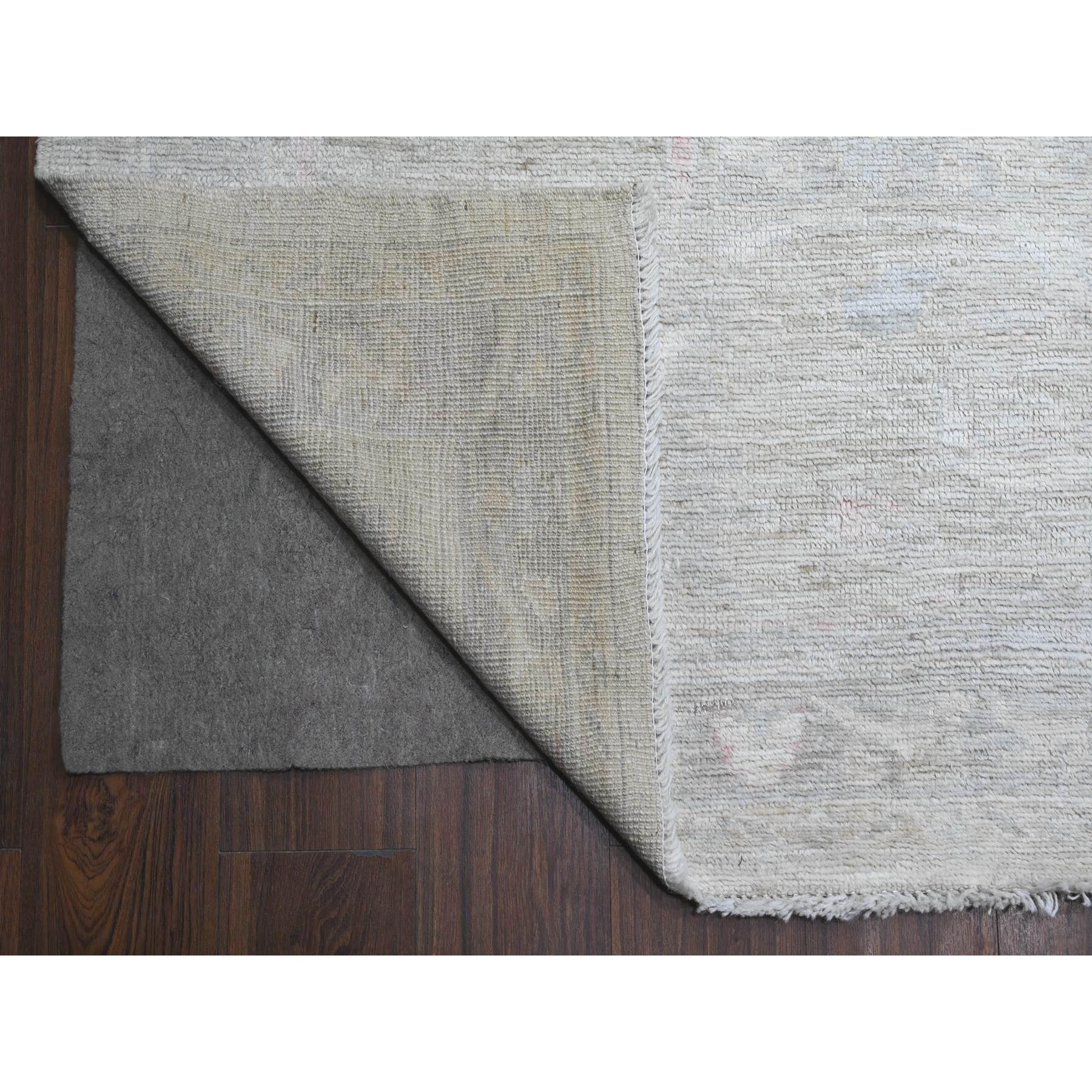 11'4"x15'5" Smoke White, Wool Weft, Hand Knotted, White Wash Afghan Angora Oushak, All Over Rural Flower And Leaf Pattern, XL Oriental Rug HR89585 - Image 5