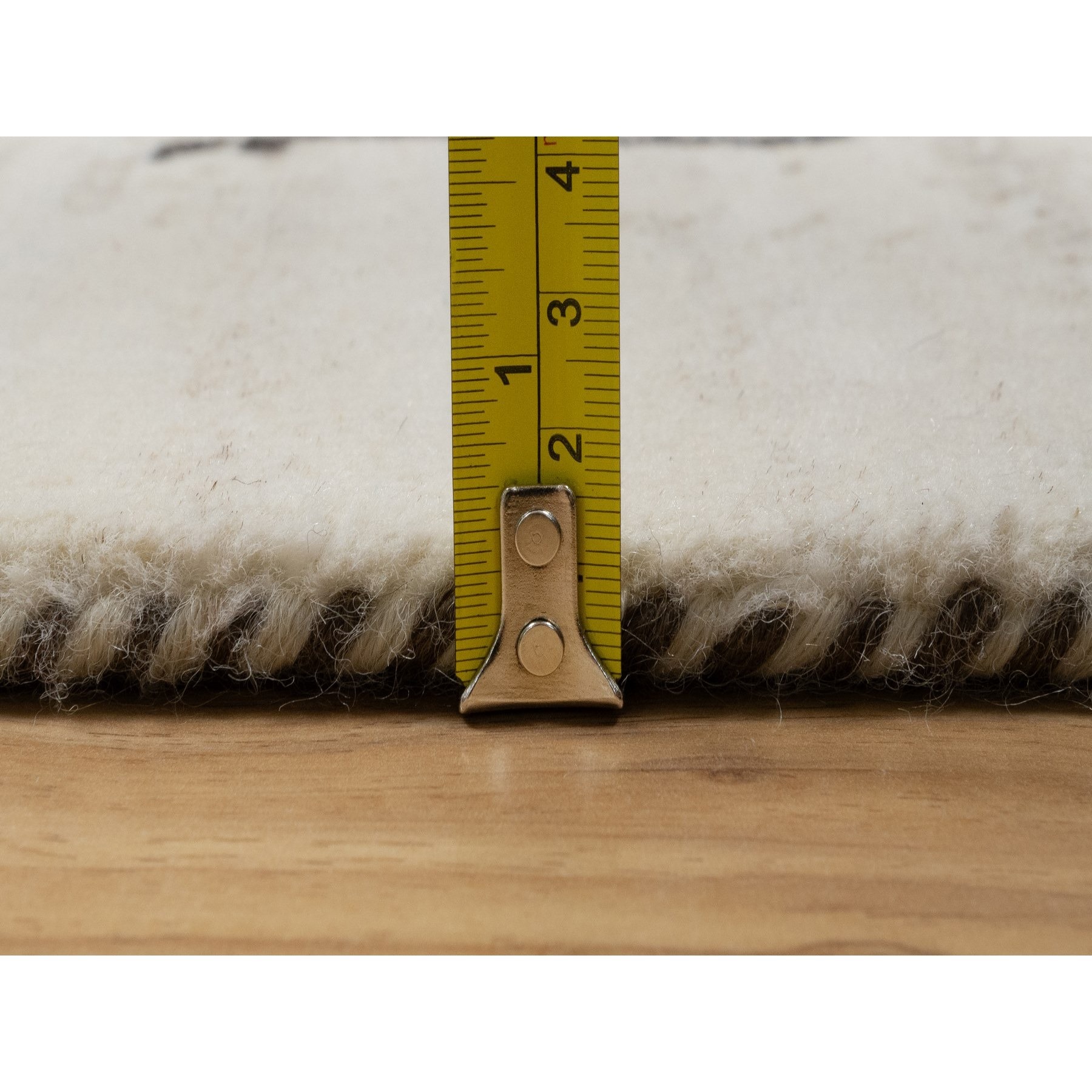 2'4"x4'8" Parchment White, Hand Knotted, Lori Buft Gabbeh with Avant Garde Design, Thick and Plush, Pure Wool, Soft Pile, Short Runner, Oriental Rug HR90768 - Image 7