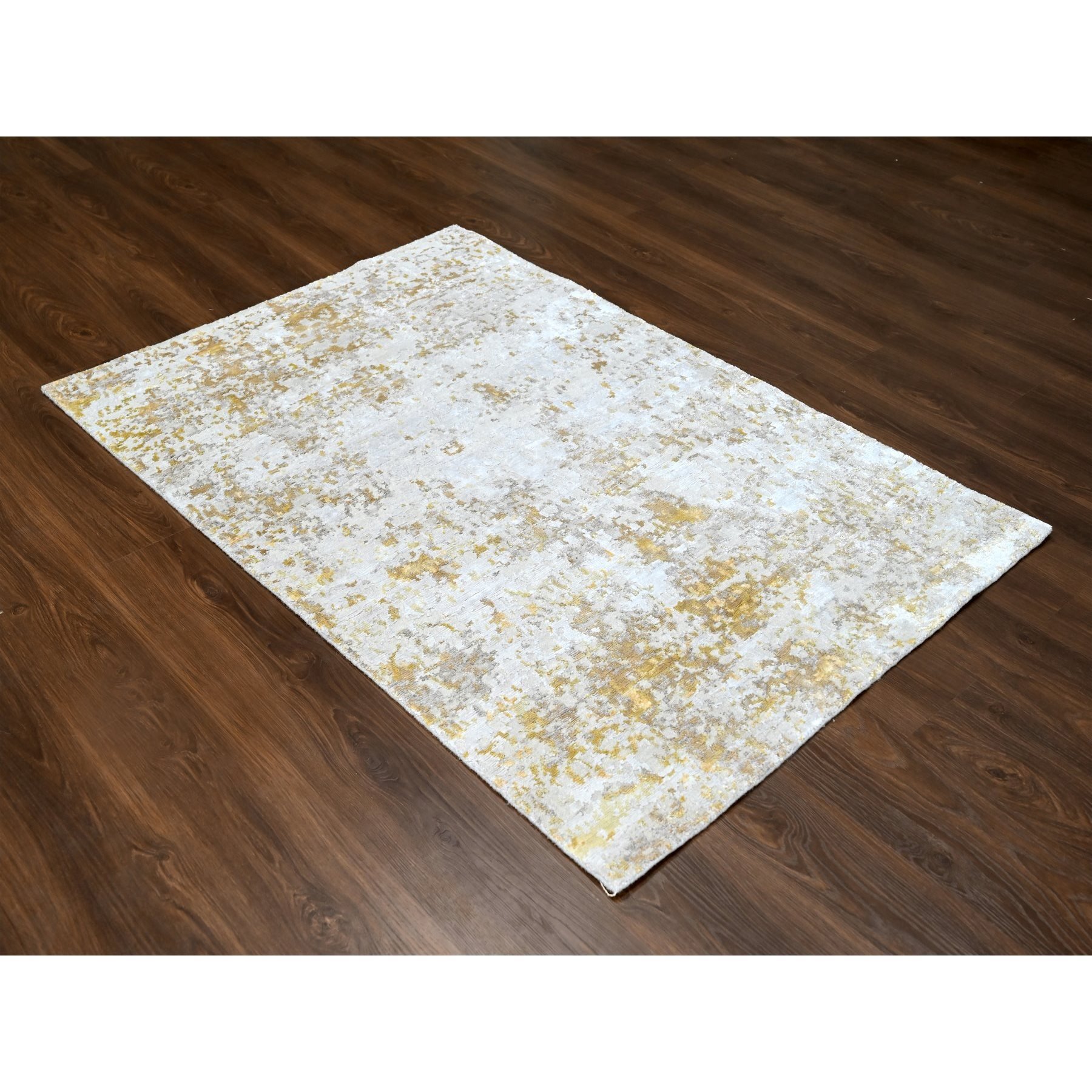 4'x5'9" Pastel Gray with Touches of Gold, Hi-Low Pile, Abstract Design, Wool and Silk, Hand Knotted, Oriental Rug HR10055 - Image 2