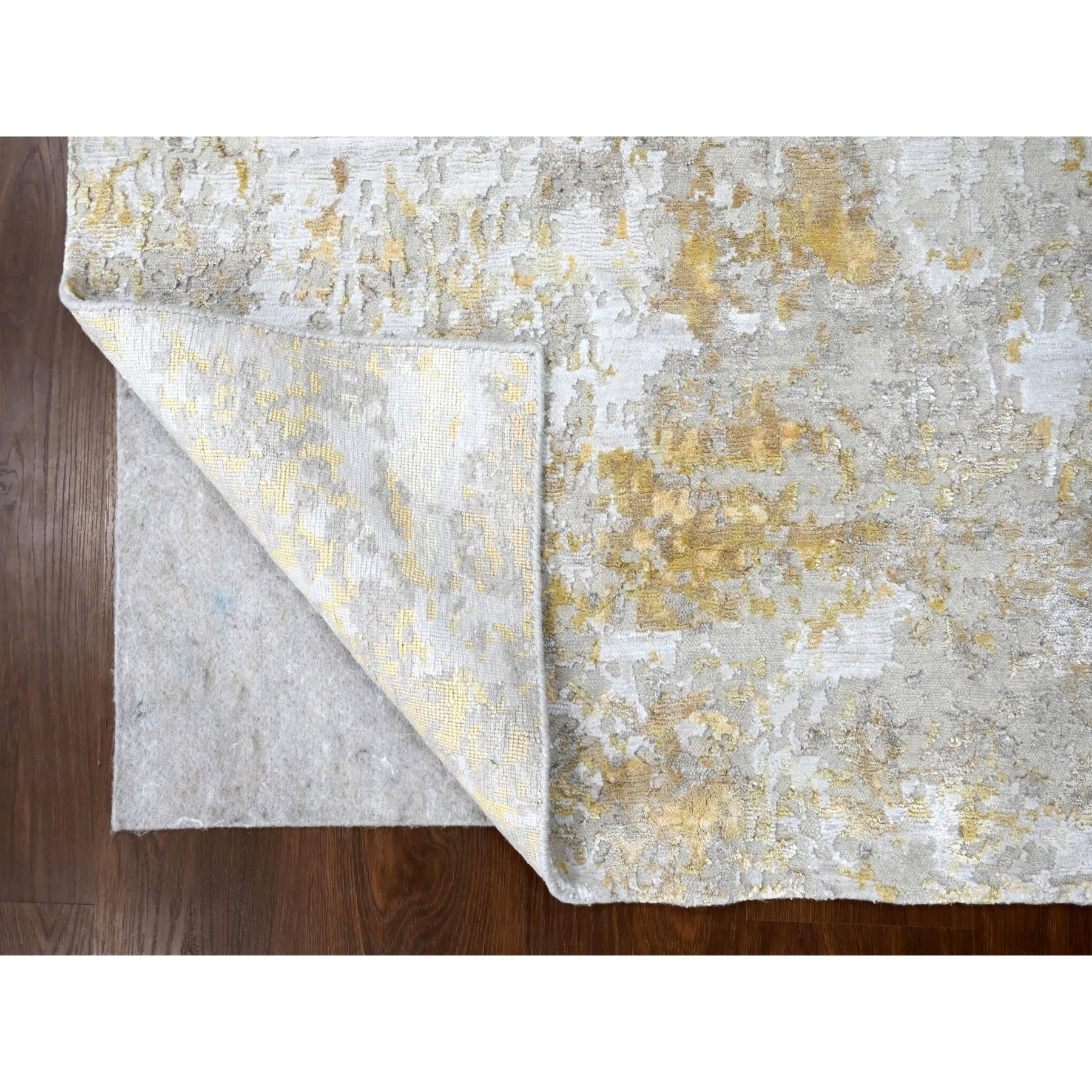 4'x5'9" Pastel Gray with Touches of Gold, Hi-Low Pile, Abstract Design, Wool and Silk, Hand Knotted, Oriental Rug HR10055 - Image 3
