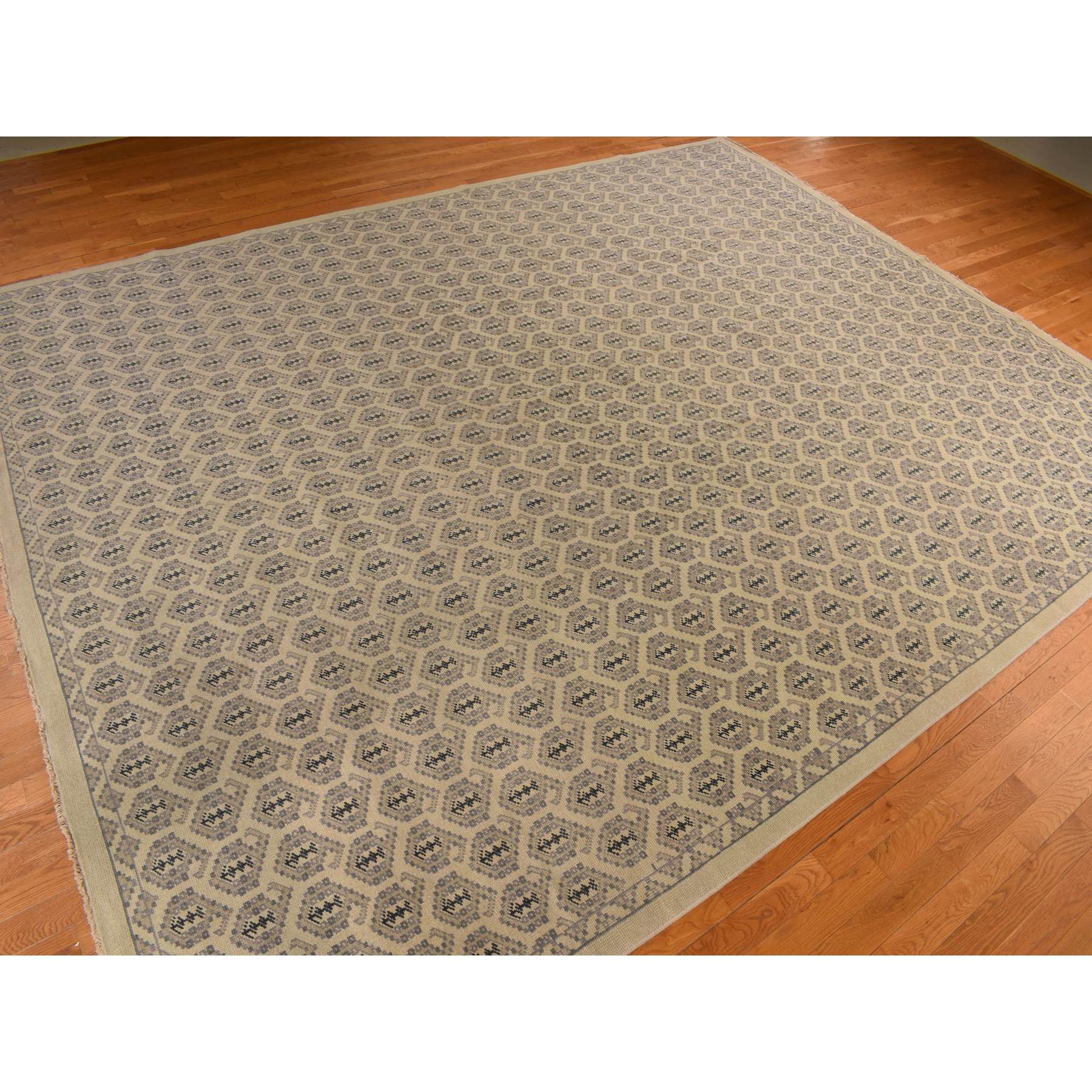 11'8"x14'9" Dutch White, Turkish Knot Paisley Design, 100% Wool, Hand Knotted, Oversized, Oriental Rug HR78264 - Image 3