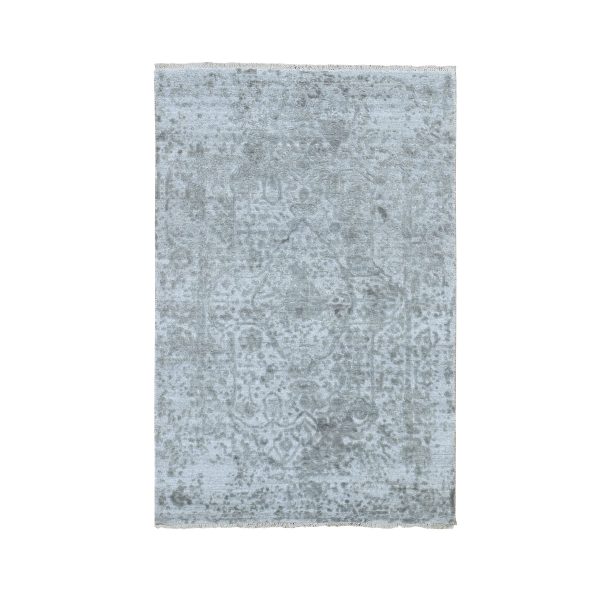 3'2"x5'1" Cloud Gray, Broken Persian Design, Hand Knotted, Wool and Pure Silk, Oriental Rug HR78268