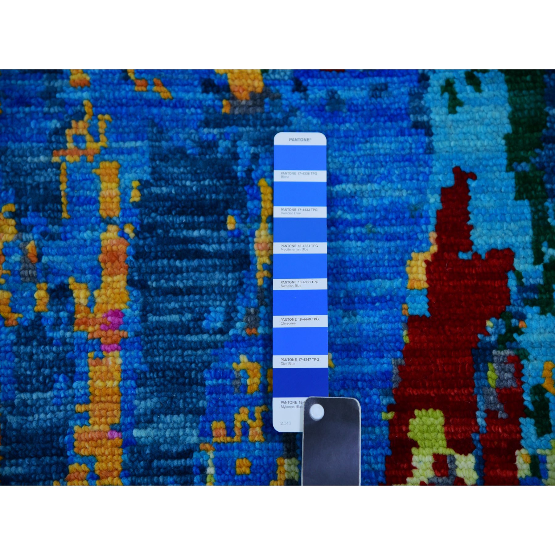 9'x11'9" Hot Pink with Sapphire Blue, Modern Design, Hand Knotted, Soft to the Touch, Pure Wool, Oriental Rug HR79937 - Image 8