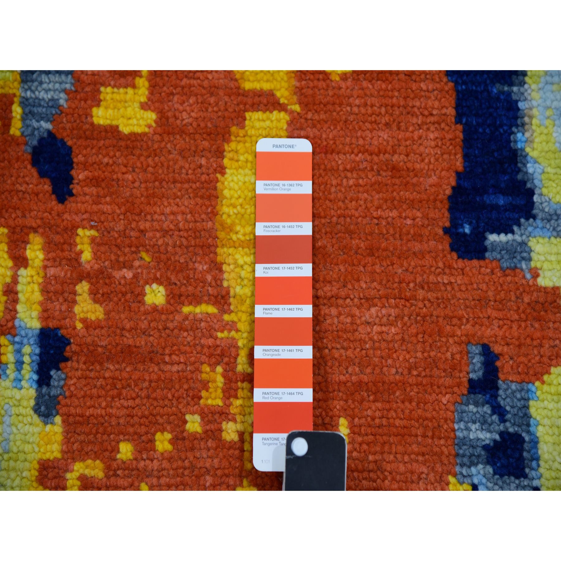 10'x13'9" Cloud Gray, Colorful Modern Abstract Design, Hand Knotted, Natural Wool, Thick and Plush, Oriental Rug HR79963 - Image 8