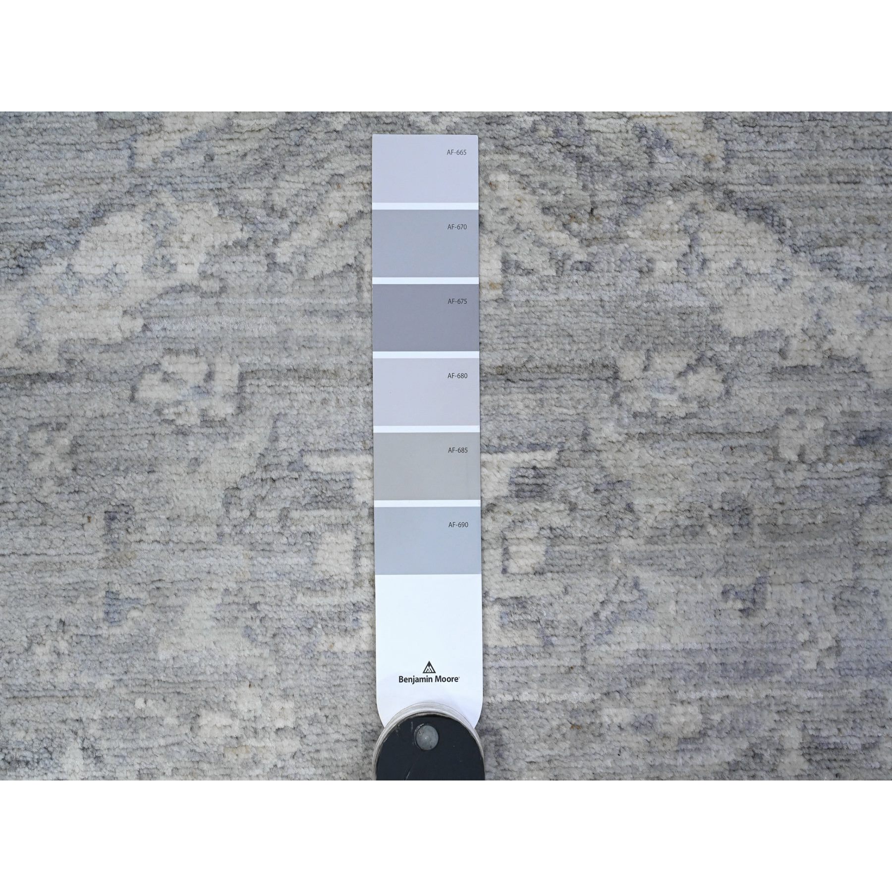 4'x9'9" Misty Gray, Densely Woven, Soft And Velvety Wool, Hand Knotted, Vegetable Dyes, Fine Peshawar with Ziegler Mahal Design, Wide Runner Oriental Rug HR89496 - Image 3