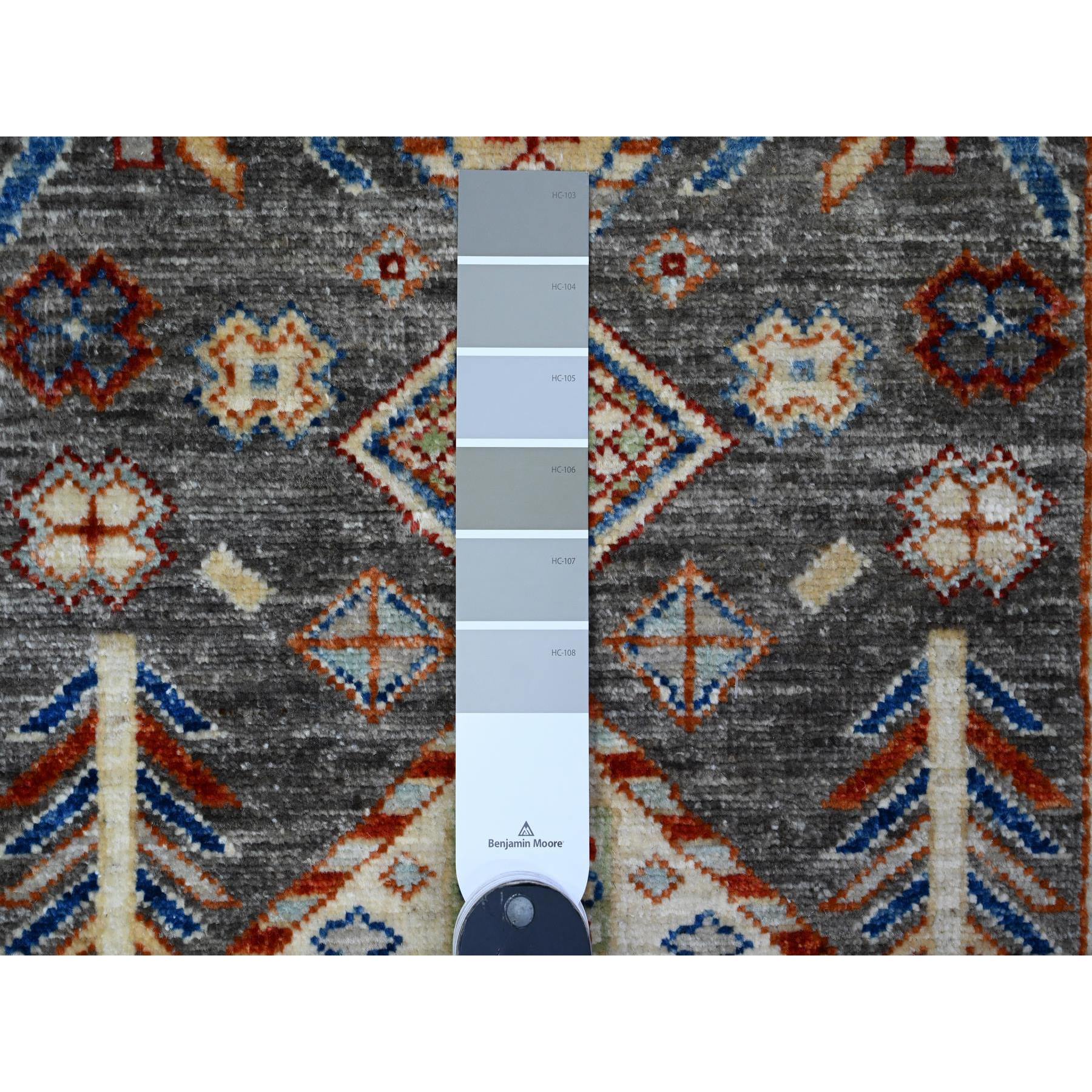 2'7"x9'6" Zombie Gray, Vegetable Dyes, Fine Aryana With Animal And Human Figurines, Shiny Wool, Hand Knotted, Runner Oriental Rug HR89604 - Image 3
