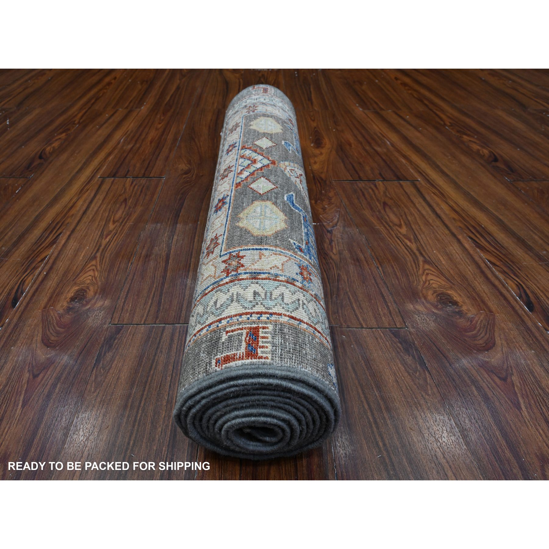 2'7"x9'6" Zombie Gray, Vegetable Dyes, Fine Aryana With Animal And Human Figurines, Shiny Wool, Hand Knotted, Runner Oriental Rug HR89604 - Image 4