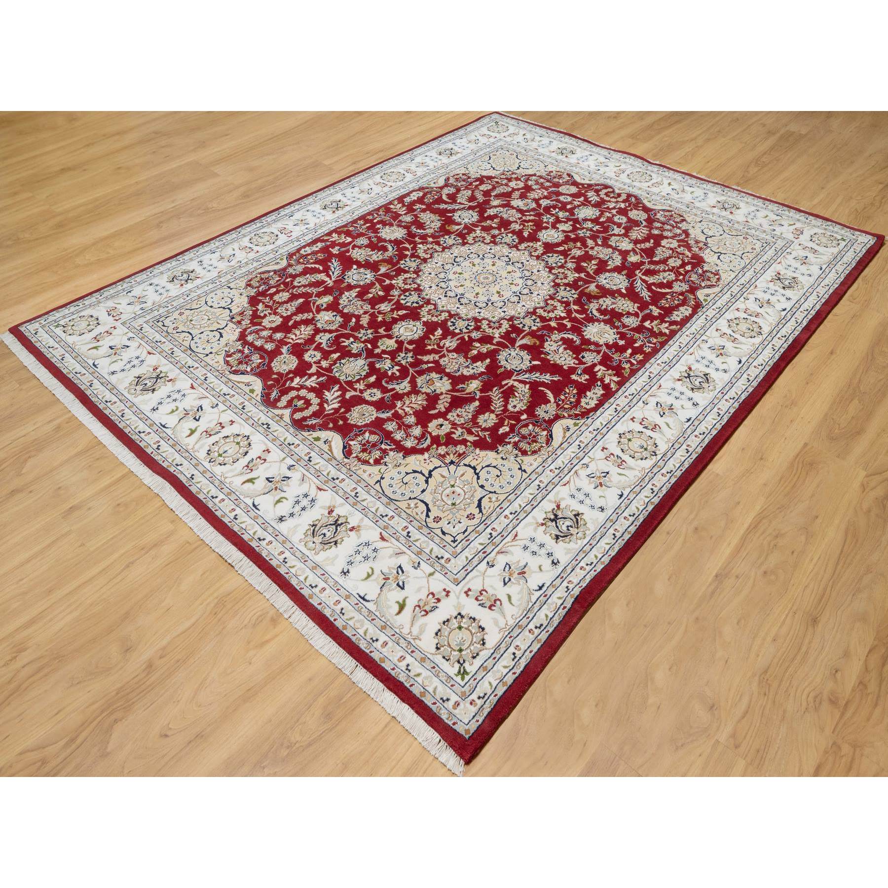 7'10"x10'3" Falu Red, Wool and Silk, 250 KPSI, Nain with Center Medallion Flower Design, Hand Knotted, Oriental Rug HR90854 - Image 3