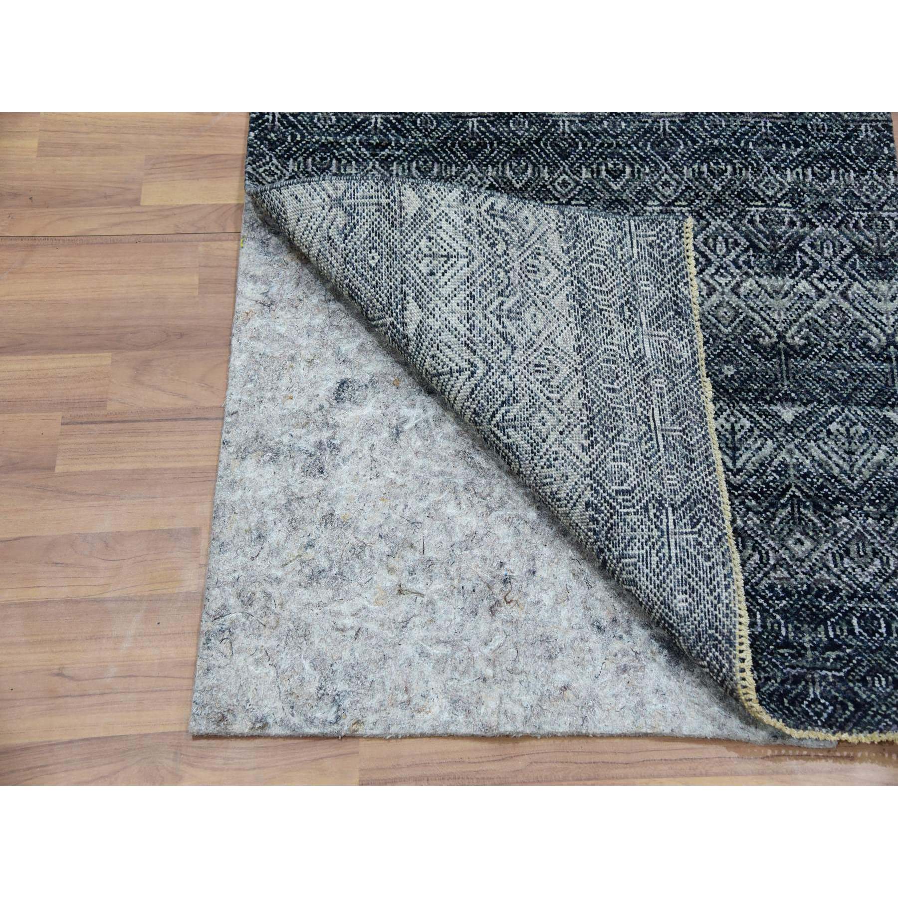 2'7"x8' Onyx Gray, Hand Knotted, Soft Pile Extra Soft Wool, Small Geometric Repetitive Kohinoor Herat Pattern, Runner Oriental Rug HR76021 - Image 3