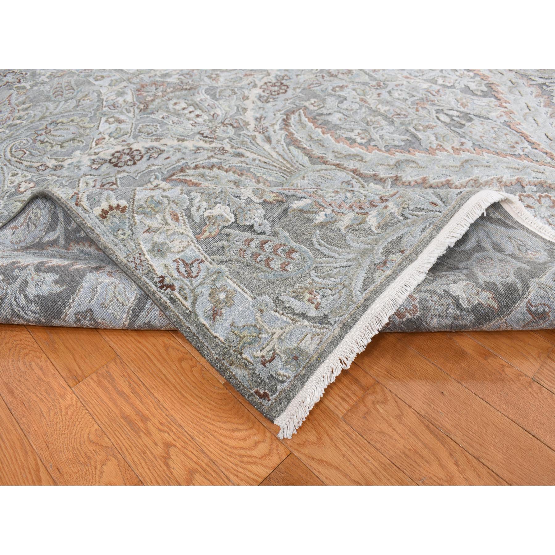 9'x12'2" Ultimate Gray, Pure Silk with Textured Wool, Wreath and Urns Design, Hand Knotted, Oriental Rug HR87073 - Image 5