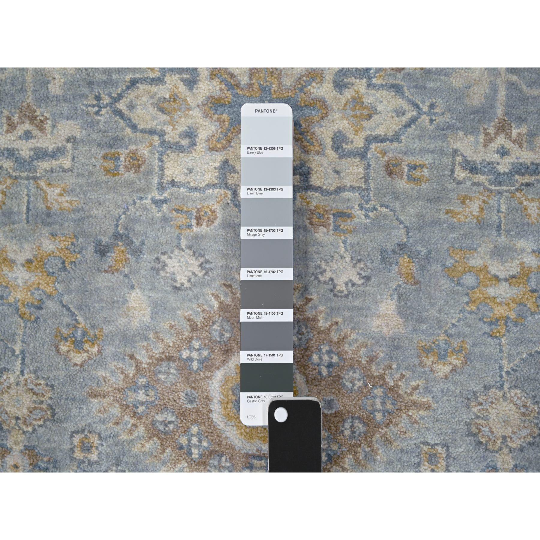 2'7"x9'9" Cloud Gray, Organic Wool, Karajeh and Geometric Design, Hand Knotted, Runner, Oriental Rug HR10073 - Image 4