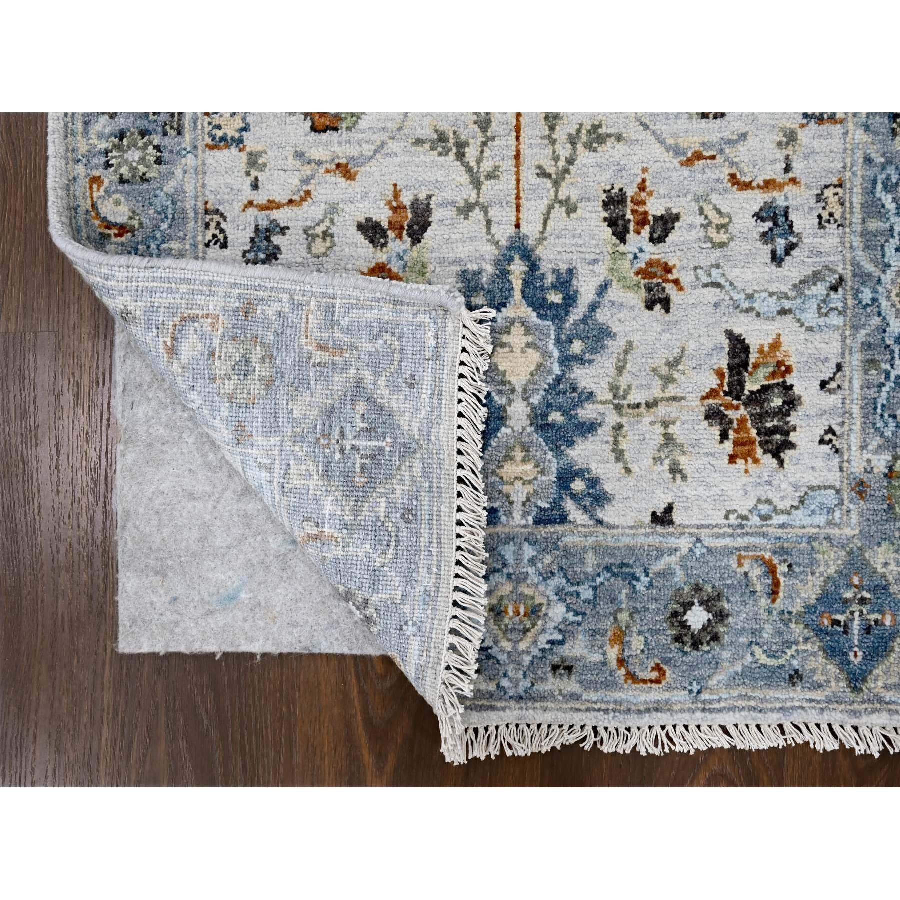 2'6"x5'9" Eggshell White, Oushak with Floral Motifs, Hand Knotted, Denser Weave, Natural Wool, Runner, Oriental Rug HR10082 - Image 3