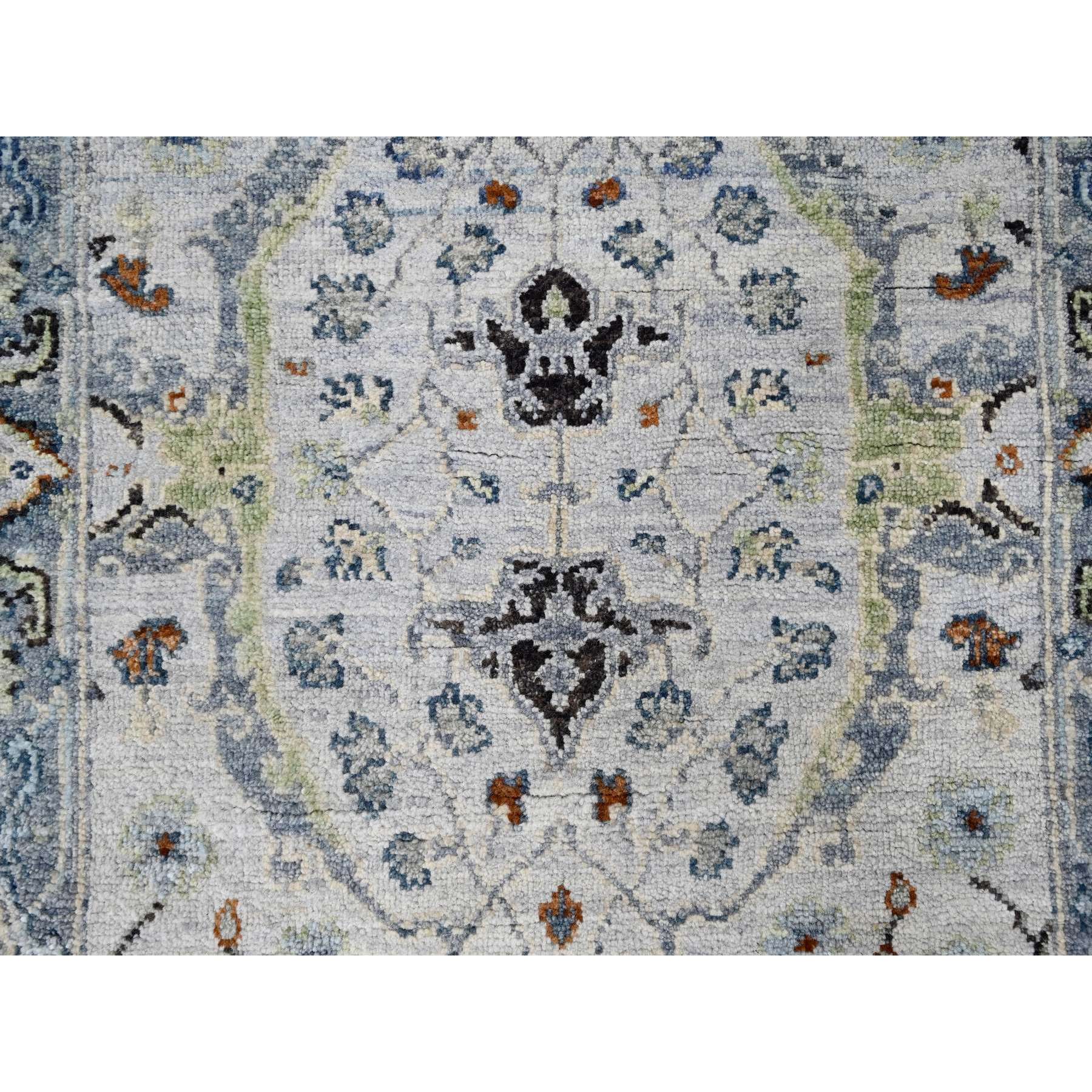 2'6"x5'9" Eggshell White, Oushak with Floral Motifs, Hand Knotted, Denser Weave, Natural Wool, Runner, Oriental Rug HR10082 - Image 5