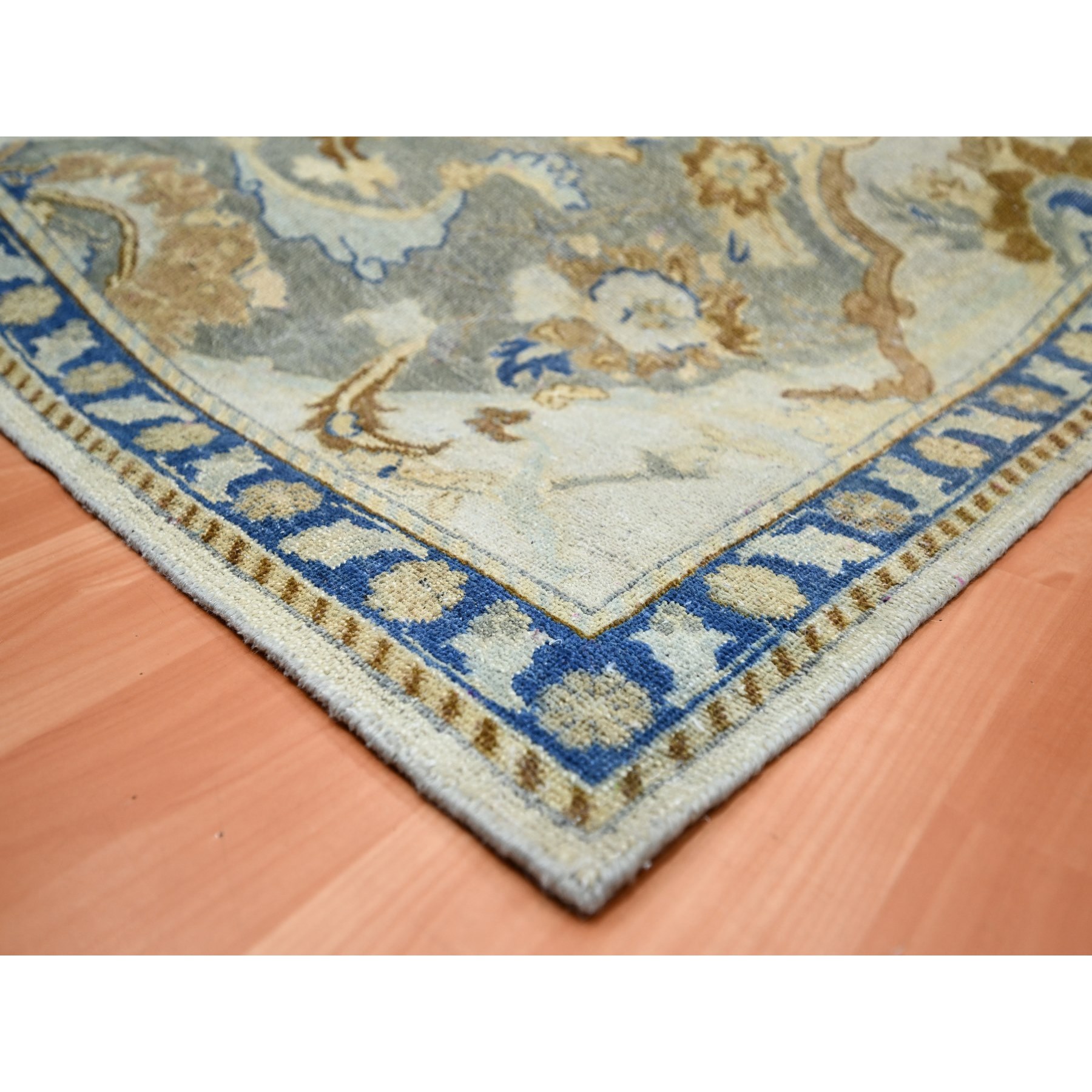 8'1"x10'2" Snow Ivory, Polonaise Czartoryski with Persian Isphahan Inspired Design Distinct Abrash, Hand Knotted, Zero Pile 100% Wool, Oriental Rug HR75472 - Image 6