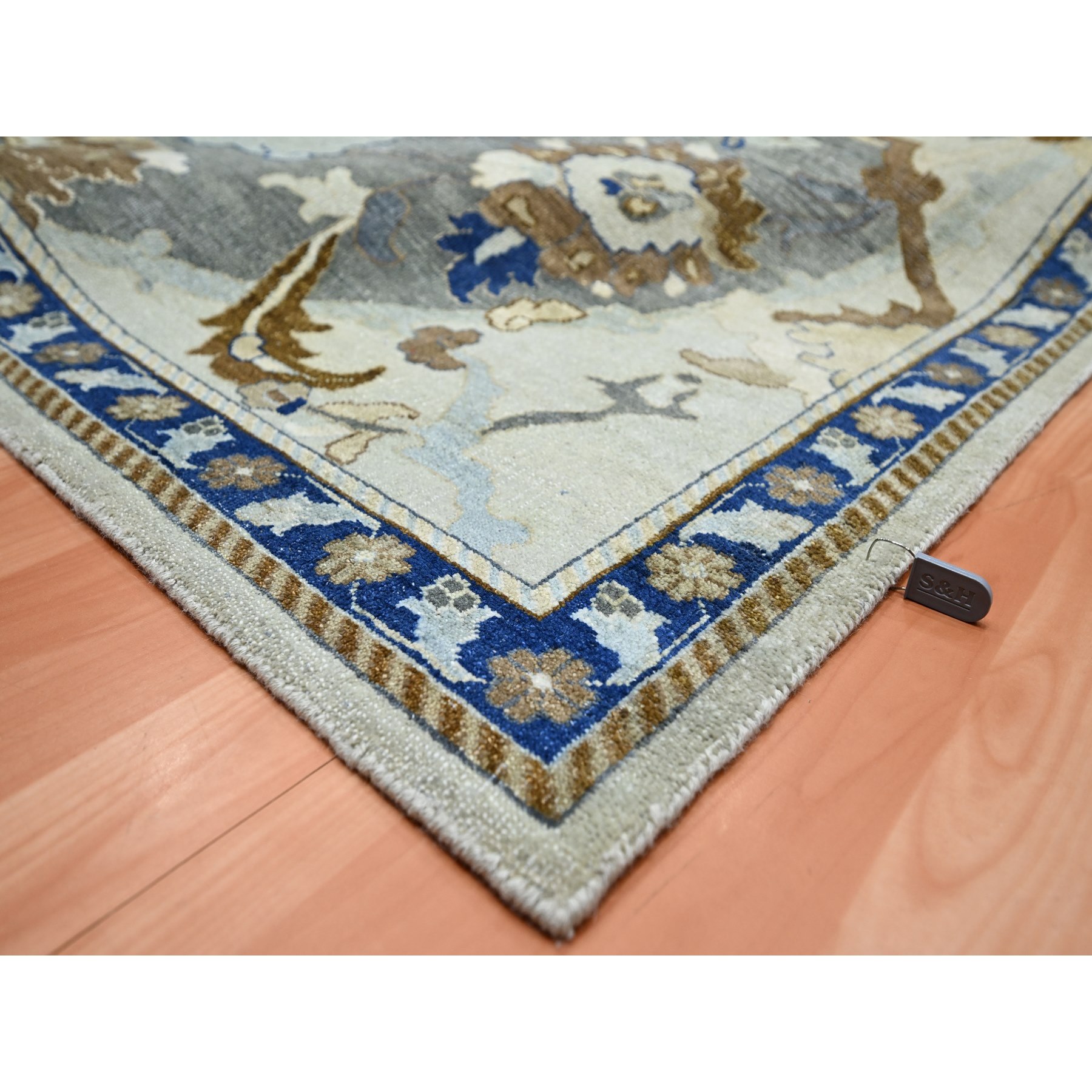 12'x15'5" Powder White, Polonaise Czartoryski with Persian Isphahan Inspired Design, 100% Wool, Distinct Abrash, Hand Knotted, Zero Pile, Oversized, Oriental Rug HR75474 - Image 6