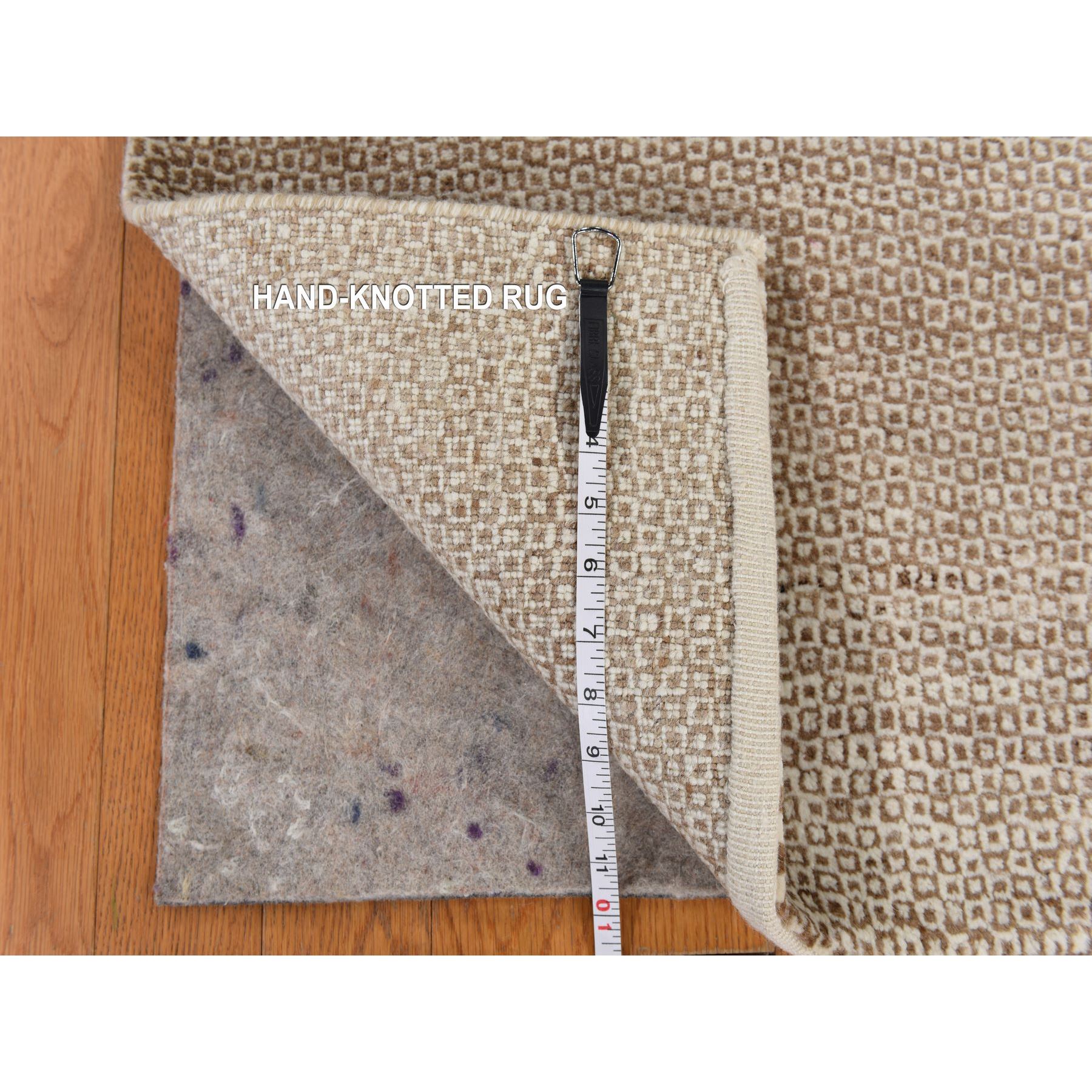 2'x3' Bone White, Dot Design, Sample, Pure Alpaca Unmixed Wool, Hand Knotted, Super Soft and Fine to the Touch, Mat, Oriental Rug HR78340 - Image 6