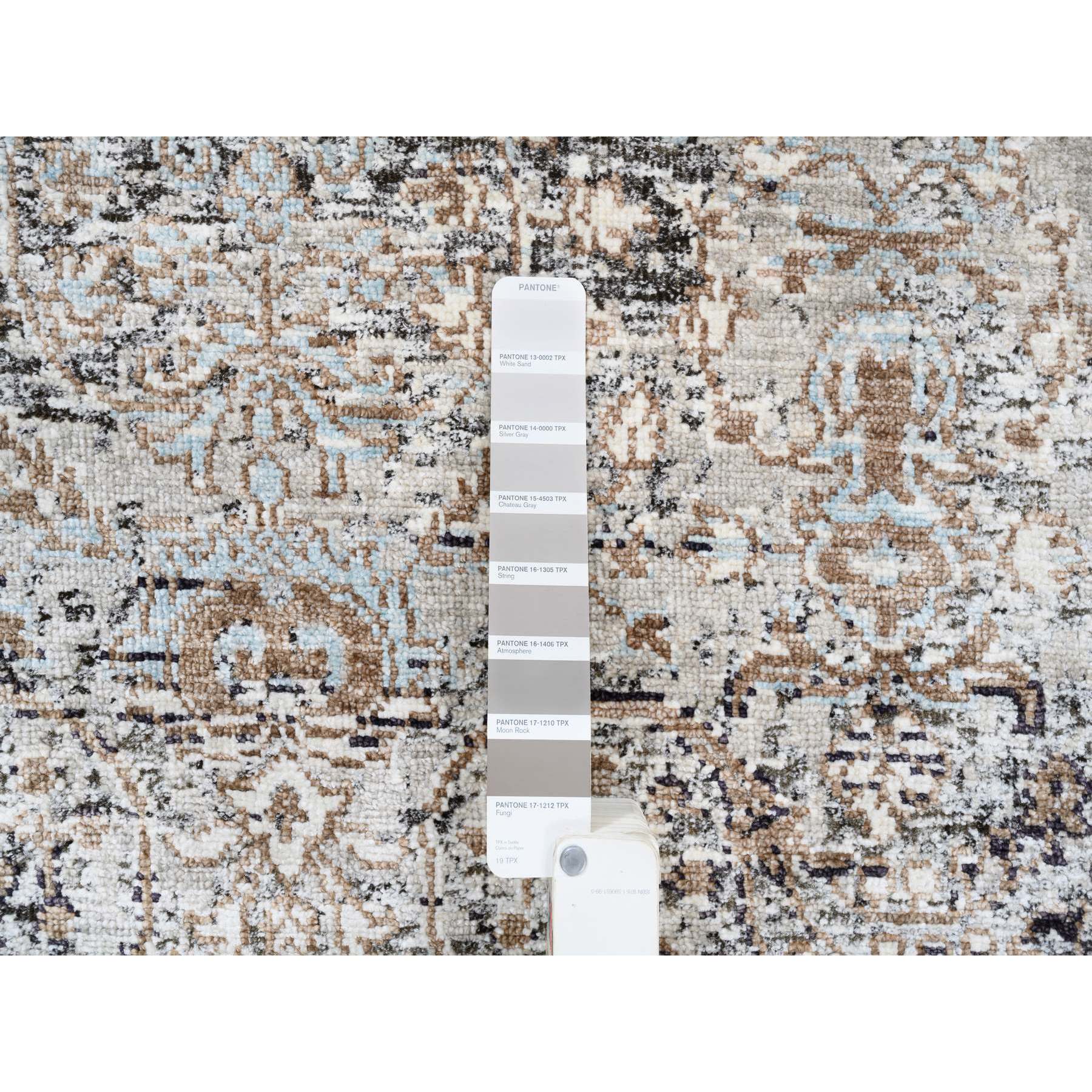 2'6"x6' Gray, Modern, Transitional Persian Influence Erased Medallion Design, Silk with Textured Wool, Hand Knotted, Oriental, Runner Rug HR63711 - Image 4