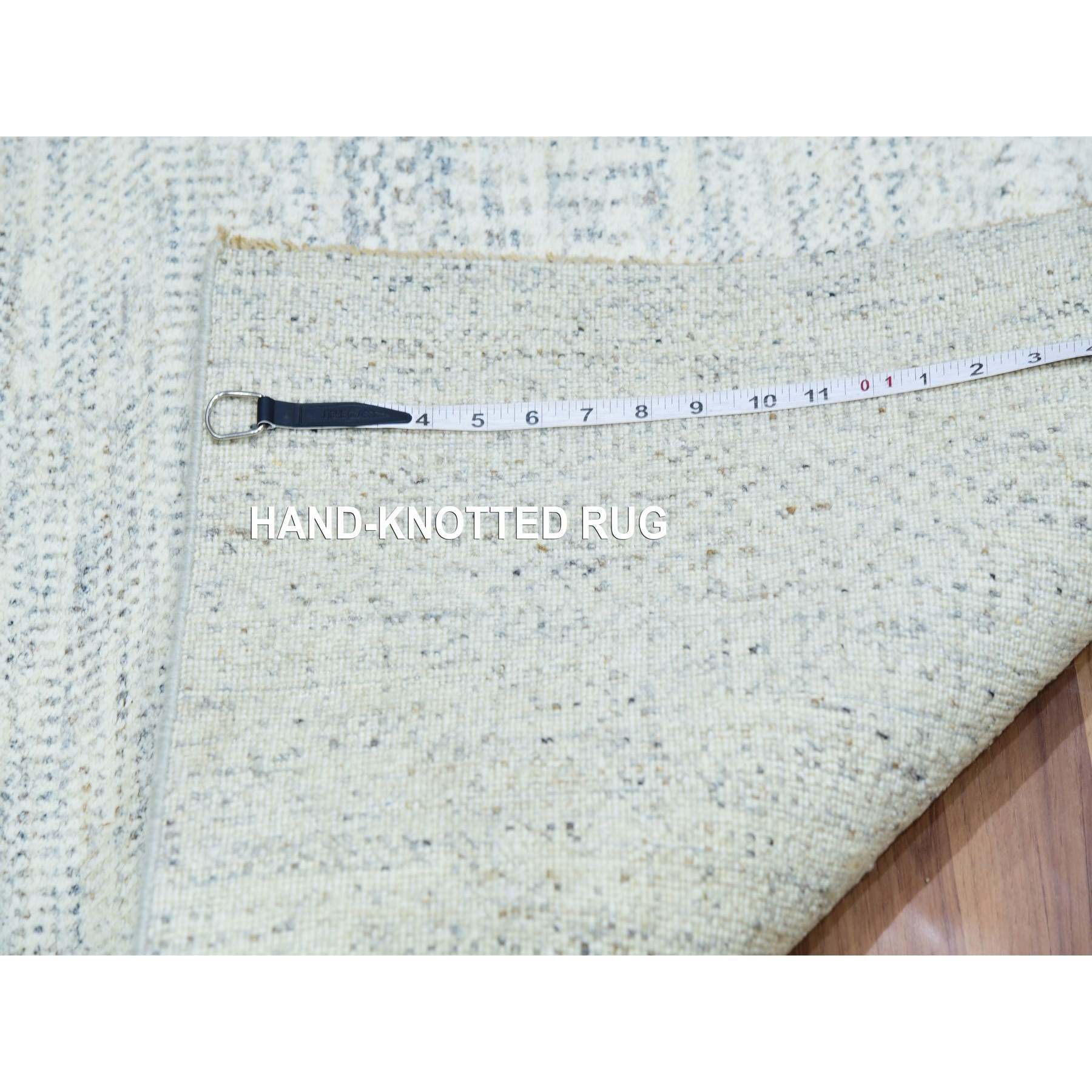 2'6"x6' Silvermist Gray, Modern Undyed Velvety Wool, Hand Knotted With Grass Design, Tone on Tone, Runner Oriental Rug HR79825 - Image 6