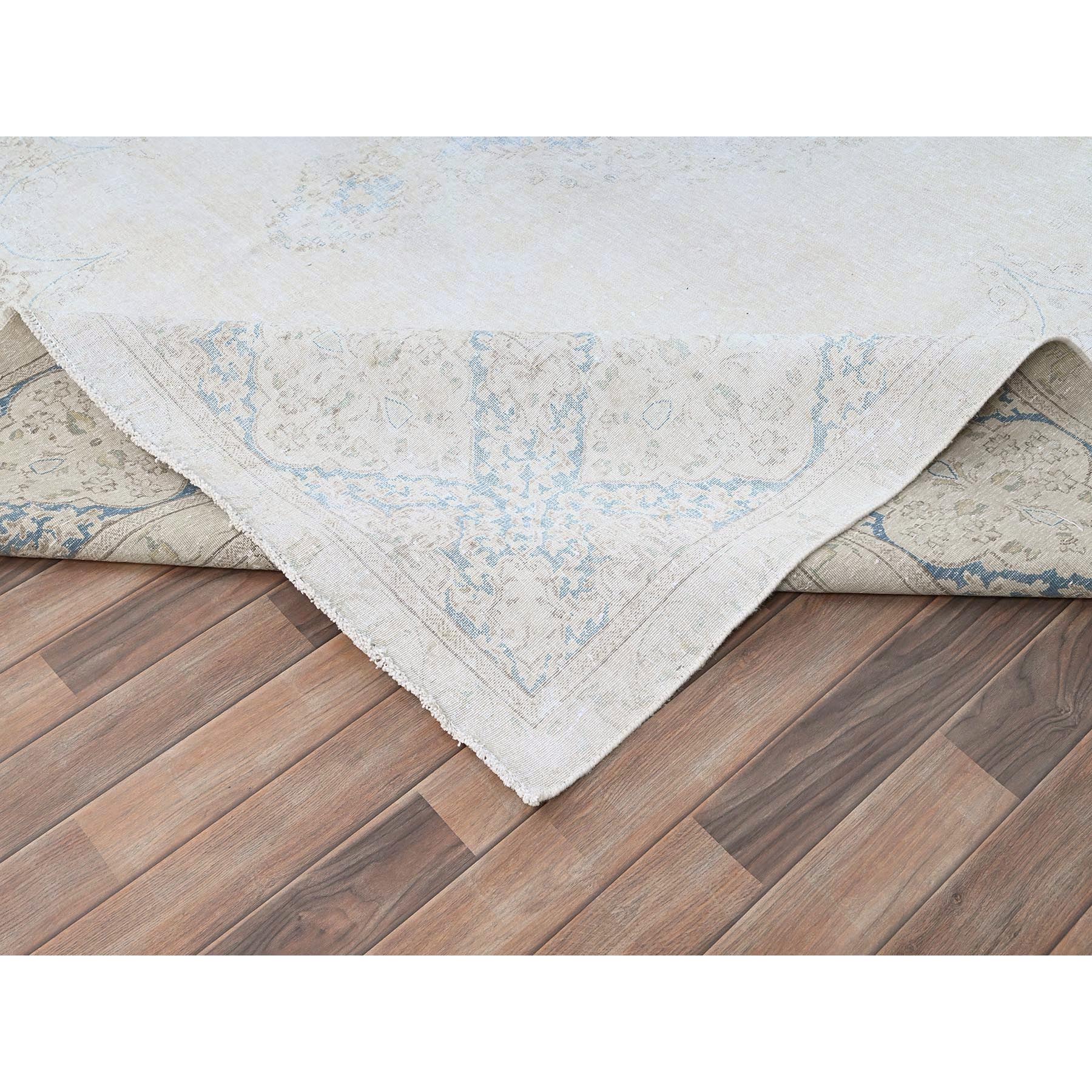 9'4"x12'3" Spring White, Pure Wool, Hand Knotted, Vintage Persian Kerman, Washed Out, Evenly Worn, Cleaned with Sides and Edges Professionally Secured, Oriental Rug HR85525 - Image 6