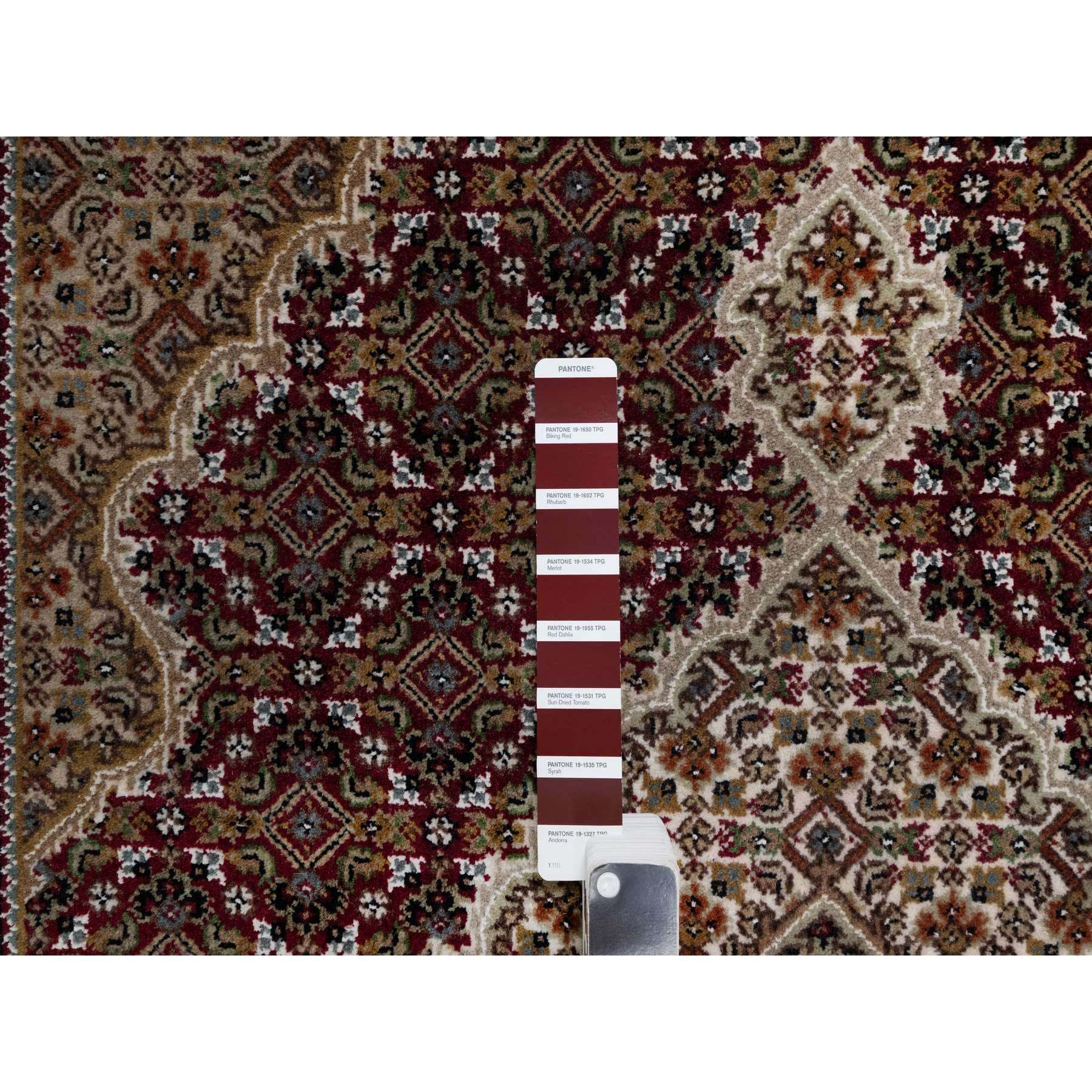 4'x6'2" Carmine Red, Densely Woven, Tabriz Mahi with Fish Medallion Design, Soft Wool, Hand Knotted, Oriental Rug HR90983 - Image 4