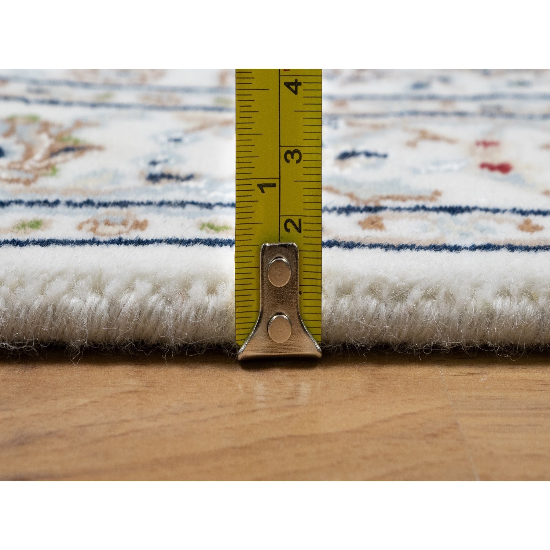 2'8"x12'2" Pearl White, Nain with All Over Floral Design, Wool and Silk, Hand Knotted, 250 KPSI, Runner, Oriental Rug HR90991 - Image 7