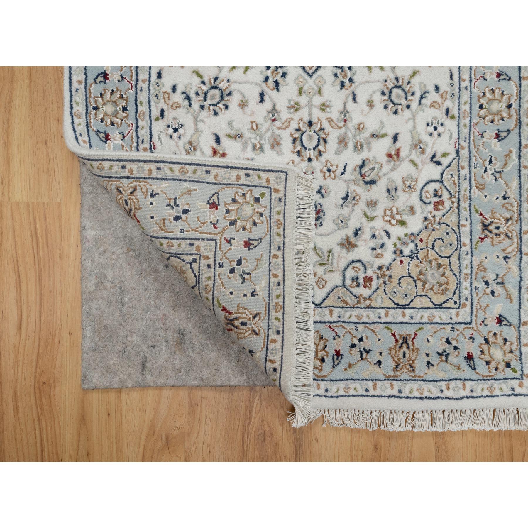 2'5"x10' Spring White, Nain with Center Medallion, Hand Knotted, 250 KPSI, Wool and Silk, Runner, Oriental Rug HR91013 - Image 3