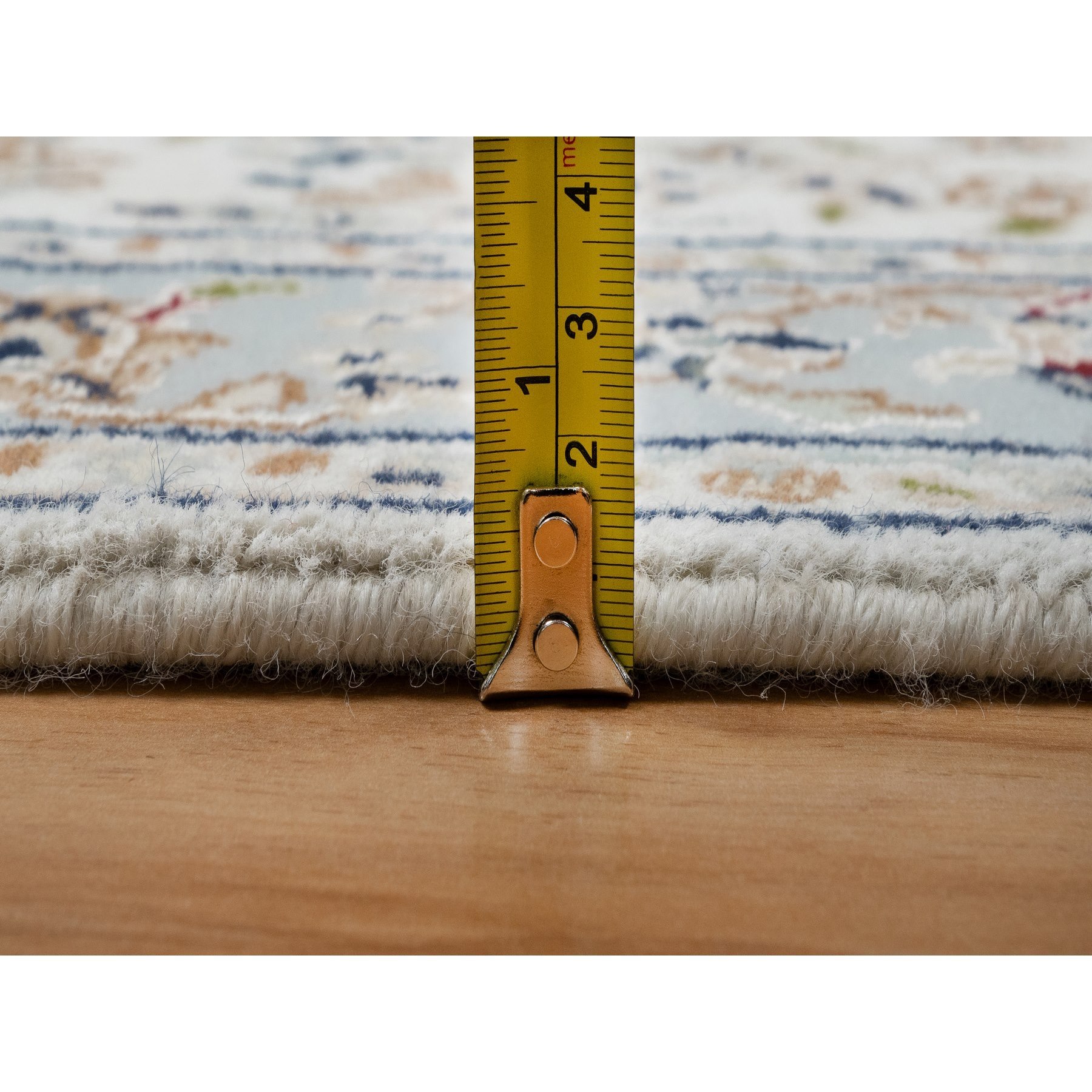 2'5"x10' Spring White, Nain with Center Medallion, Hand Knotted, 250 KPSI, Wool and Silk, Runner, Oriental Rug HR91013 - Image 7