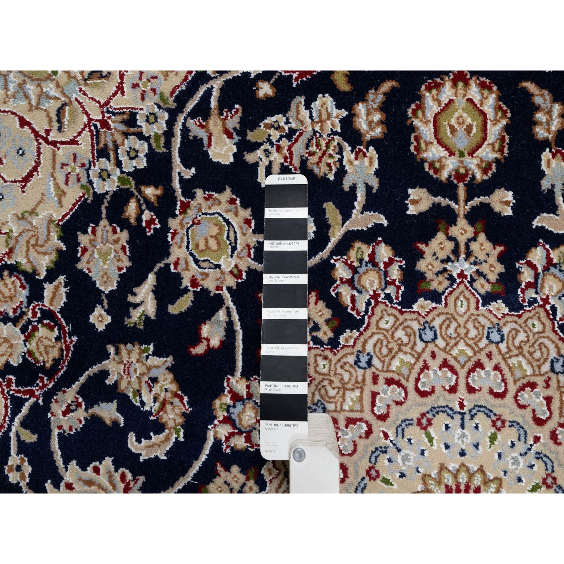 5'x5' Midnight Blue, Wool and Silk, Hand Knotted, Nain with Center Medallion Flower Design, 250 KPSI, Square, Oriental Rug HR91054 - Image 4