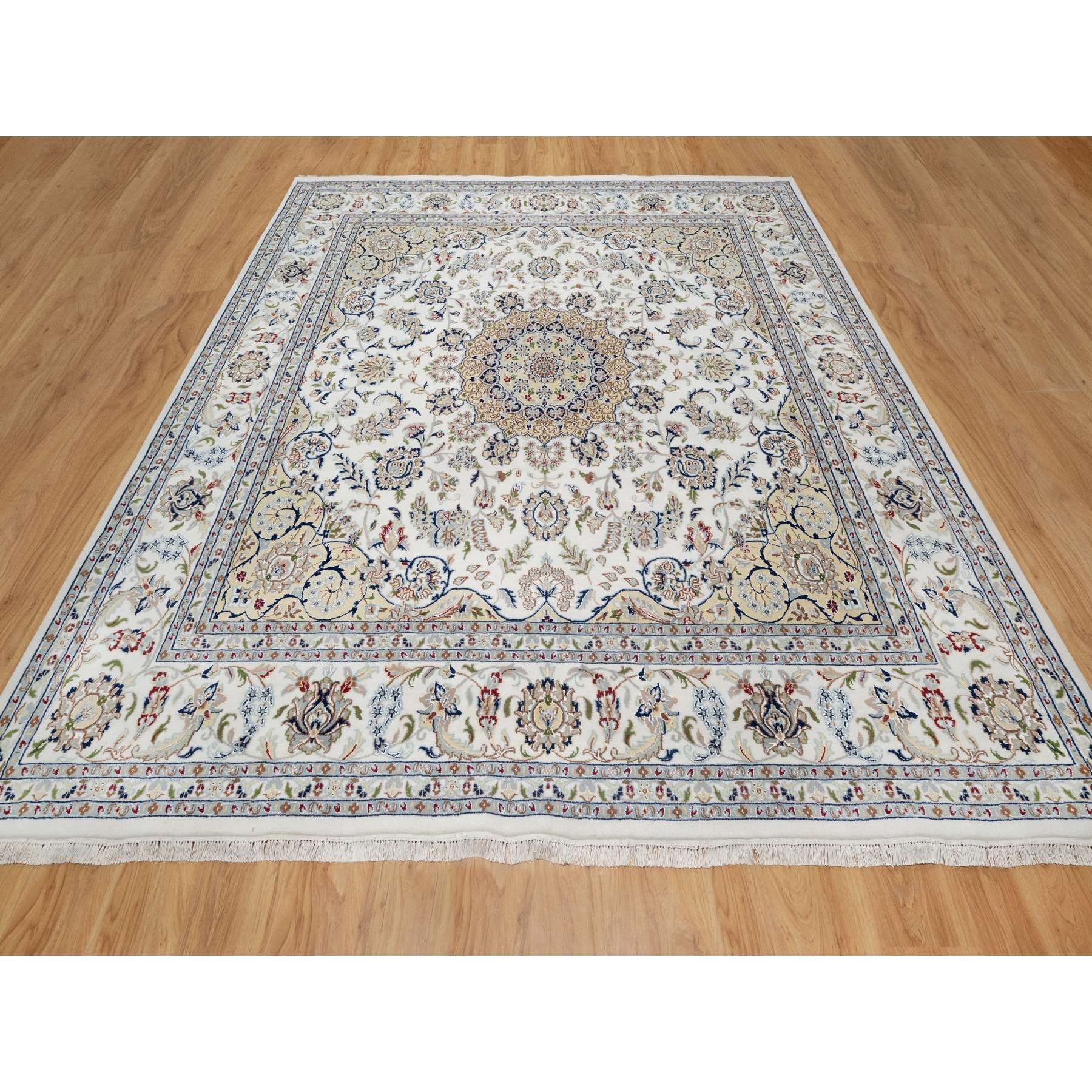 10'2"x10'2" Snow White, 250 KPSI, Hand Knotted, Nain with Flower Medallion Design, Wool and Silk, Square, Oriental Rug HR91059 - Image 2
