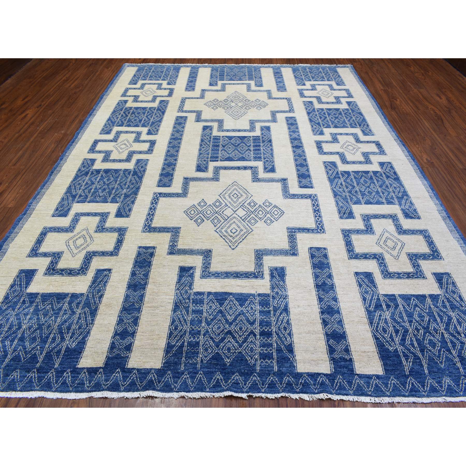 8'10"x11'8" Ivory with Denim Blue, Hand Knotted Fine Peshawar with Intricate, Geometric, Motifs, Densely Woven Soft Organic Wool, Oriental Rug HR72720 - Image 3