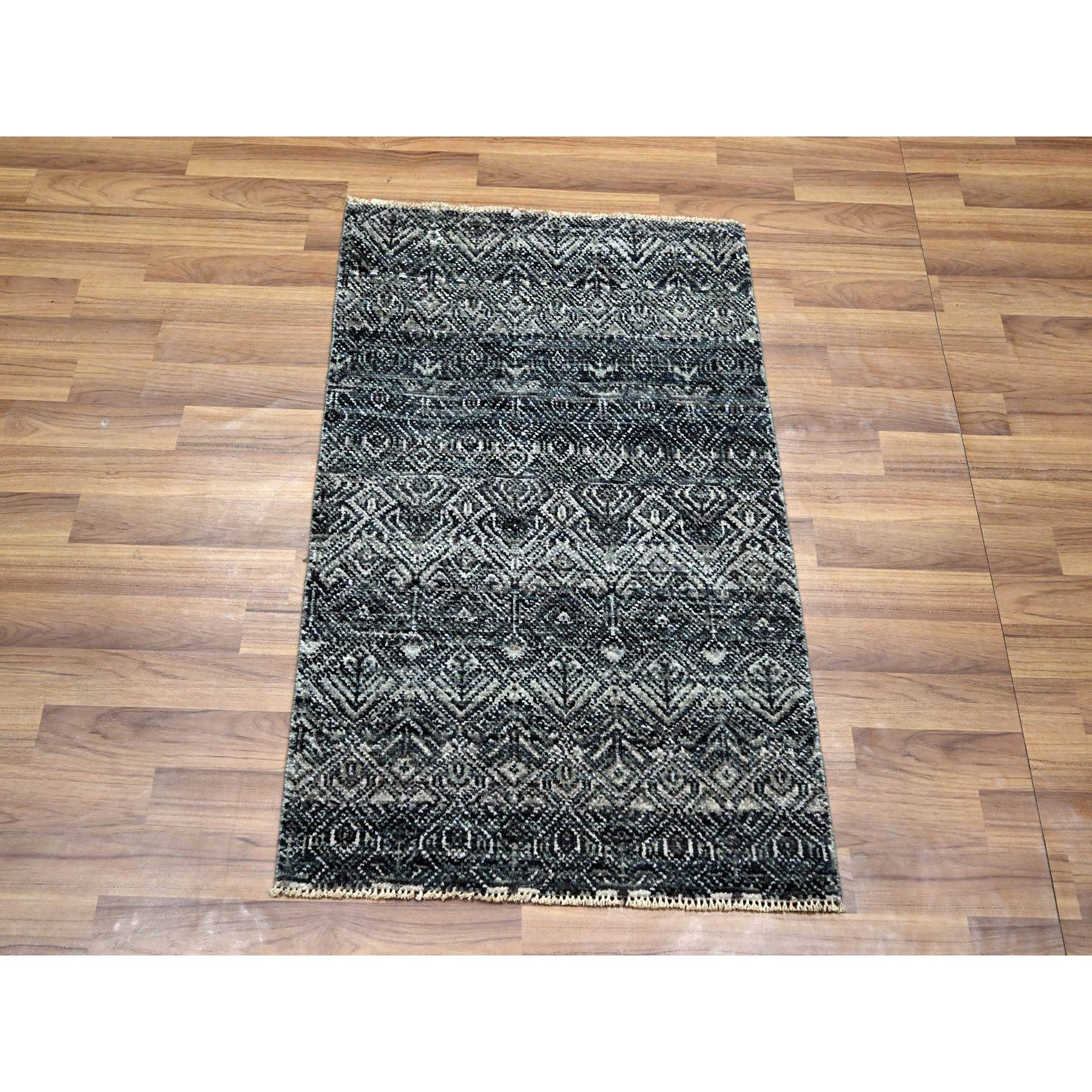 2'x3' Pebble Gray, Kohinoor Herat with Small Repetitive Diamond Shaped Geometric Design, Tone on Tone, Hand Knotted, Soft To The Touch, Pure Wool, Mat, Oriental Rug HR76158 - Image 2