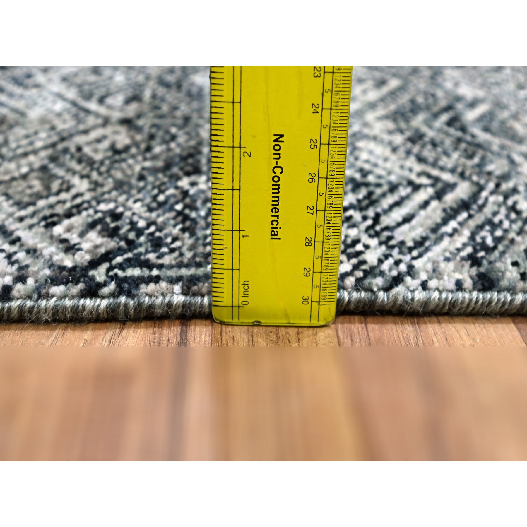 2'x3' Pebble Gray, Kohinoor Herat with Small Repetitive Diamond Shaped Geometric Design, Tone on Tone, Hand Knotted, Soft To The Touch, Pure Wool, Mat, Oriental Rug HR76158 - Image 3
