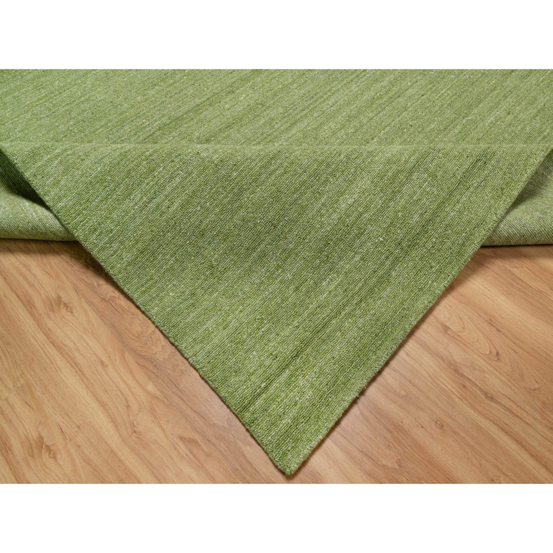 8'1"x10' Olive Green, Hand Loomed, Plain Modern Striae Design, Tone on Tone, Soft to the Touch, Pure Wool, Oriental Rug HR91194 - Image 6