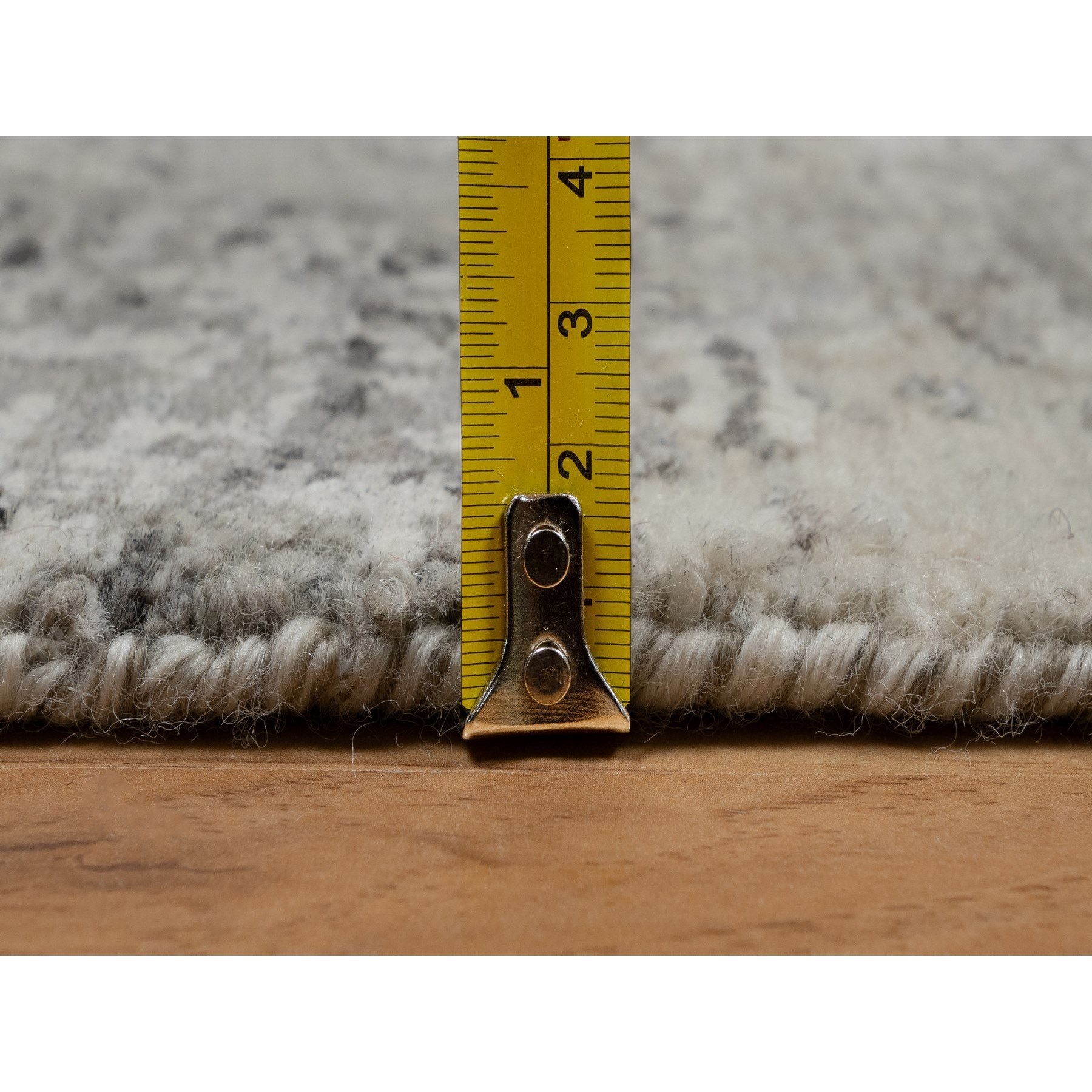 2'x3' Battleship Gray, Tone on Tone, Modern Design, Hand Spun Undyed Natural Wool, Hand Knotted, Mat, Oriental Rug HR91271 - Image 7