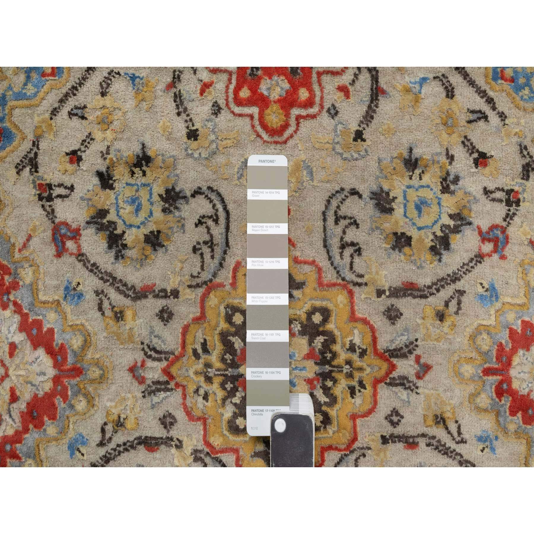 4'1"x6' Khaki Brown, Soft to the Touch Pile, THE SUNSET ROSETTES, Hand Knotted, Wool and Pure Silk, Oriental Rug HR91288 - Image 4