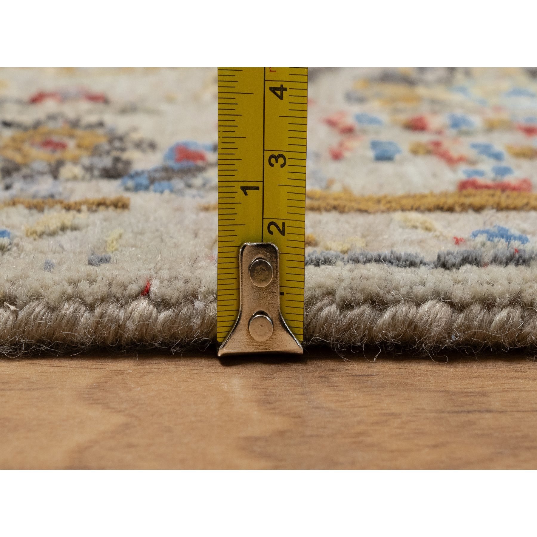 4'1"x6' Khaki Brown, Soft to the Touch Pile, THE SUNSET ROSETTES, Hand Knotted, Wool and Pure Silk, Oriental Rug HR91288 - Image 7